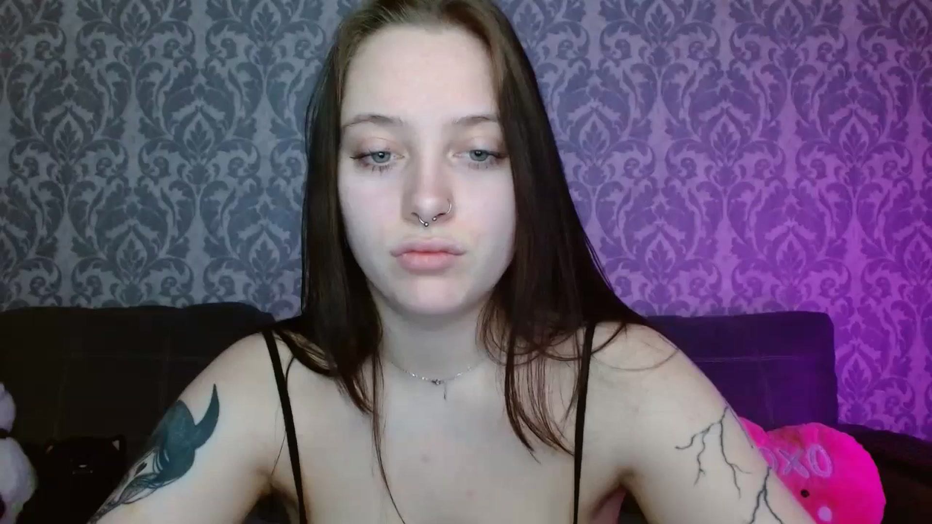 Gallery image thumbnail from AmyWard's myfreecams stream on, 04/21/2026, 10:43 image 13 of 20