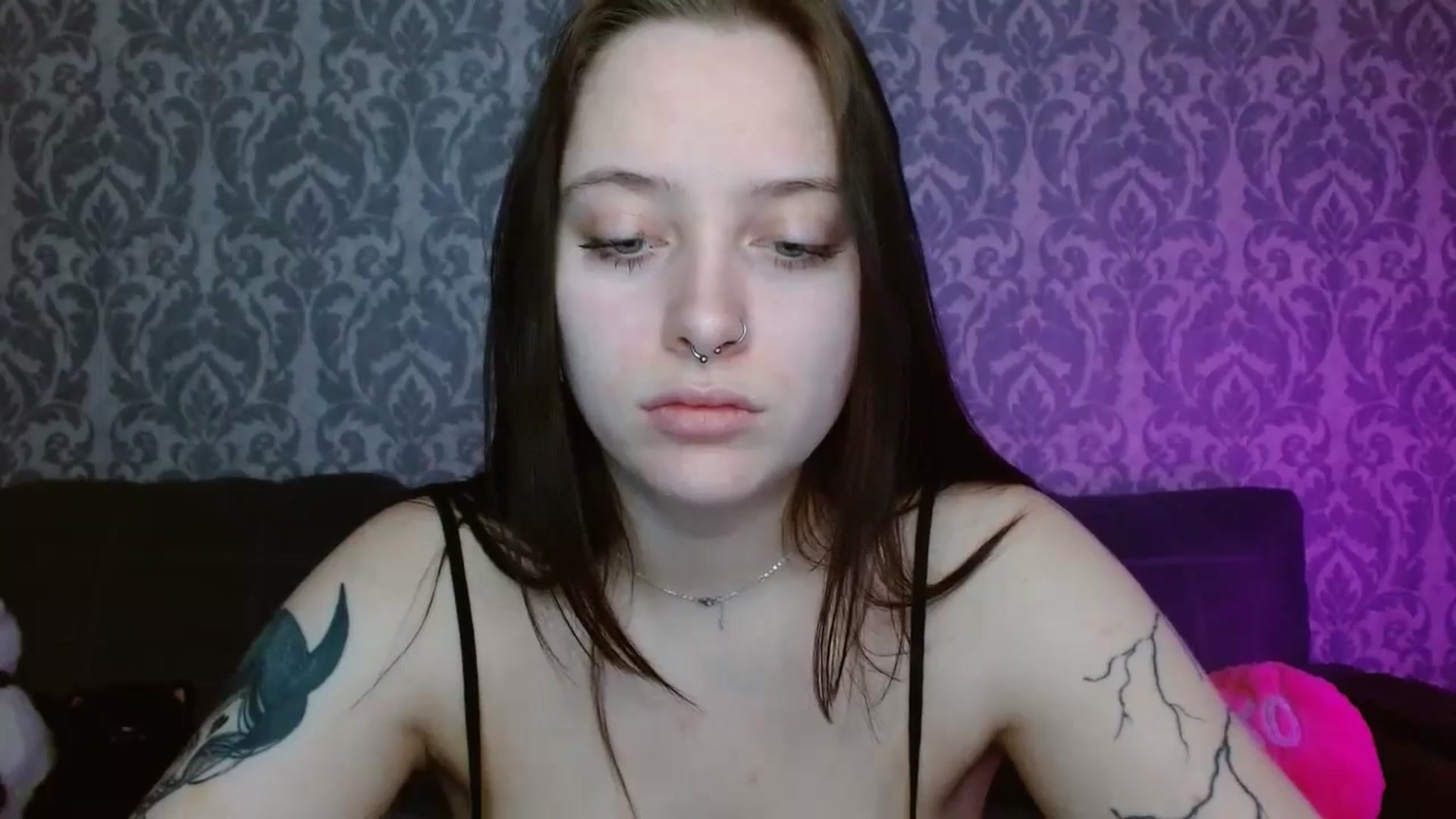 Gallery image thumbnail from AmyWard's myfreecams stream on, 04/21/2026, 10:43 image 12 of 20