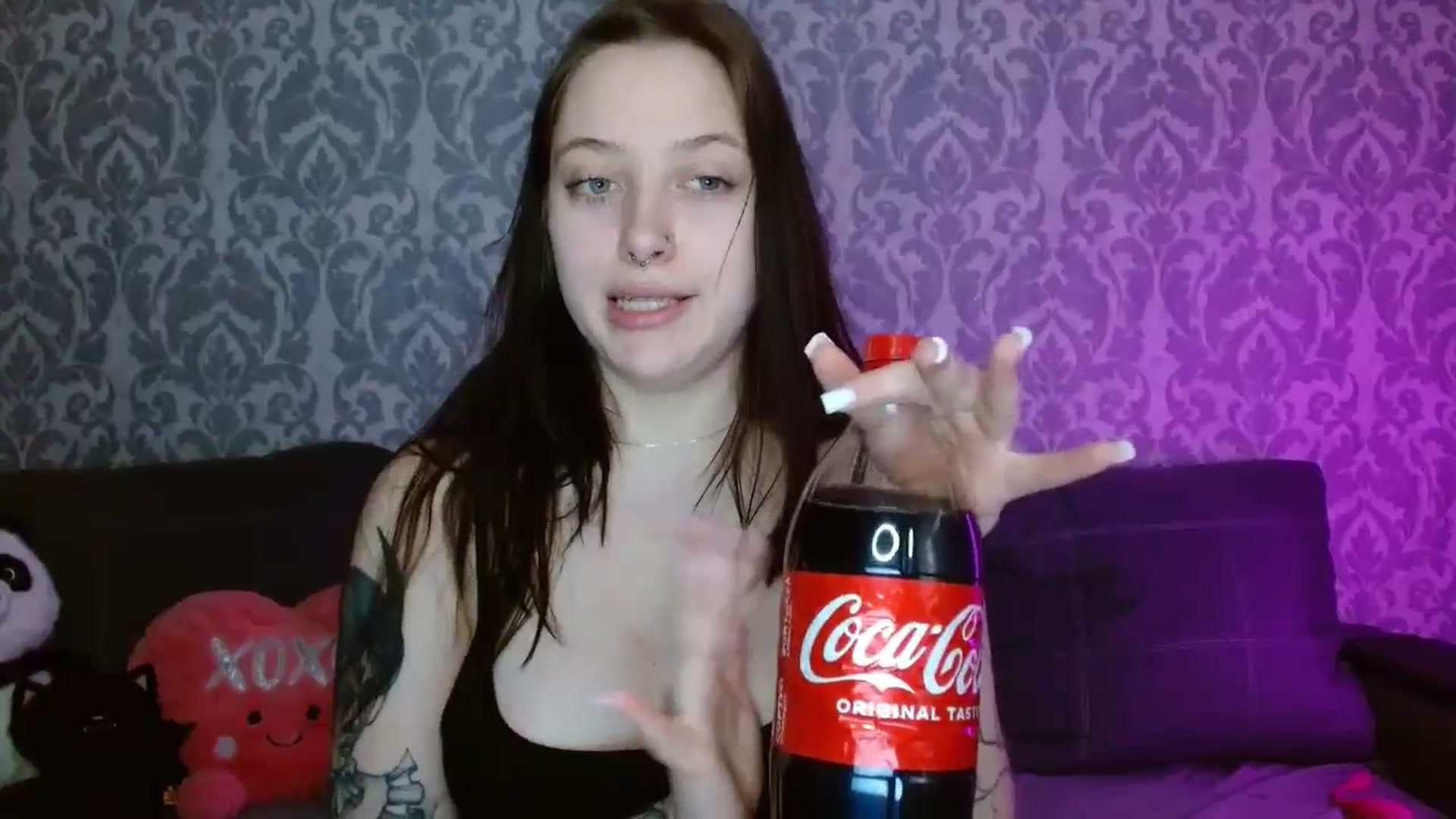 Gallery image thumbnail from AmyWard's myfreecams stream on, 04/24/2026, 10:55 image 9 of 20
