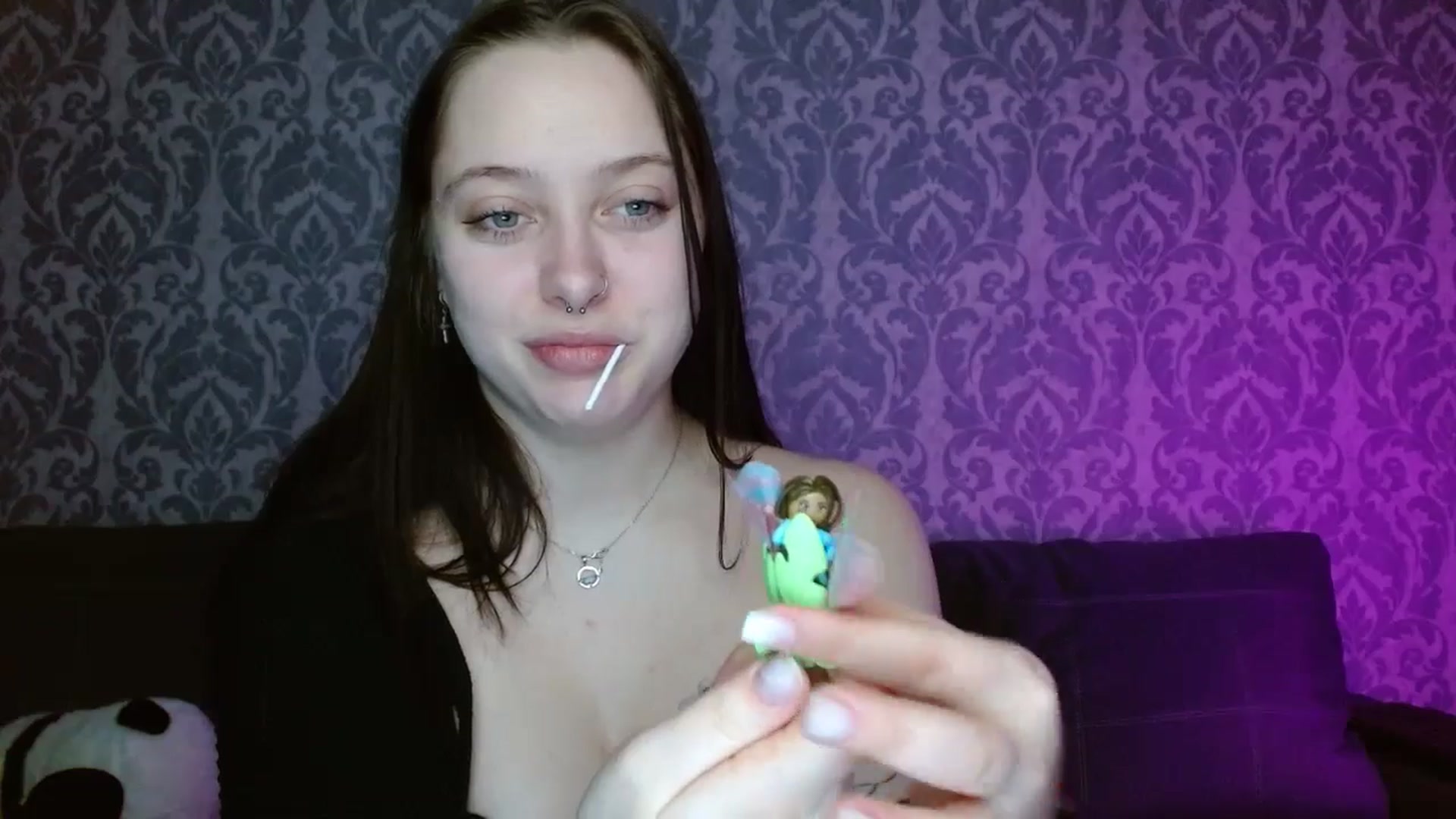 Gallery image thumbnail from AmyWard's myfreecams stream on, 04/25/2026, 13:47 image 8 of 20