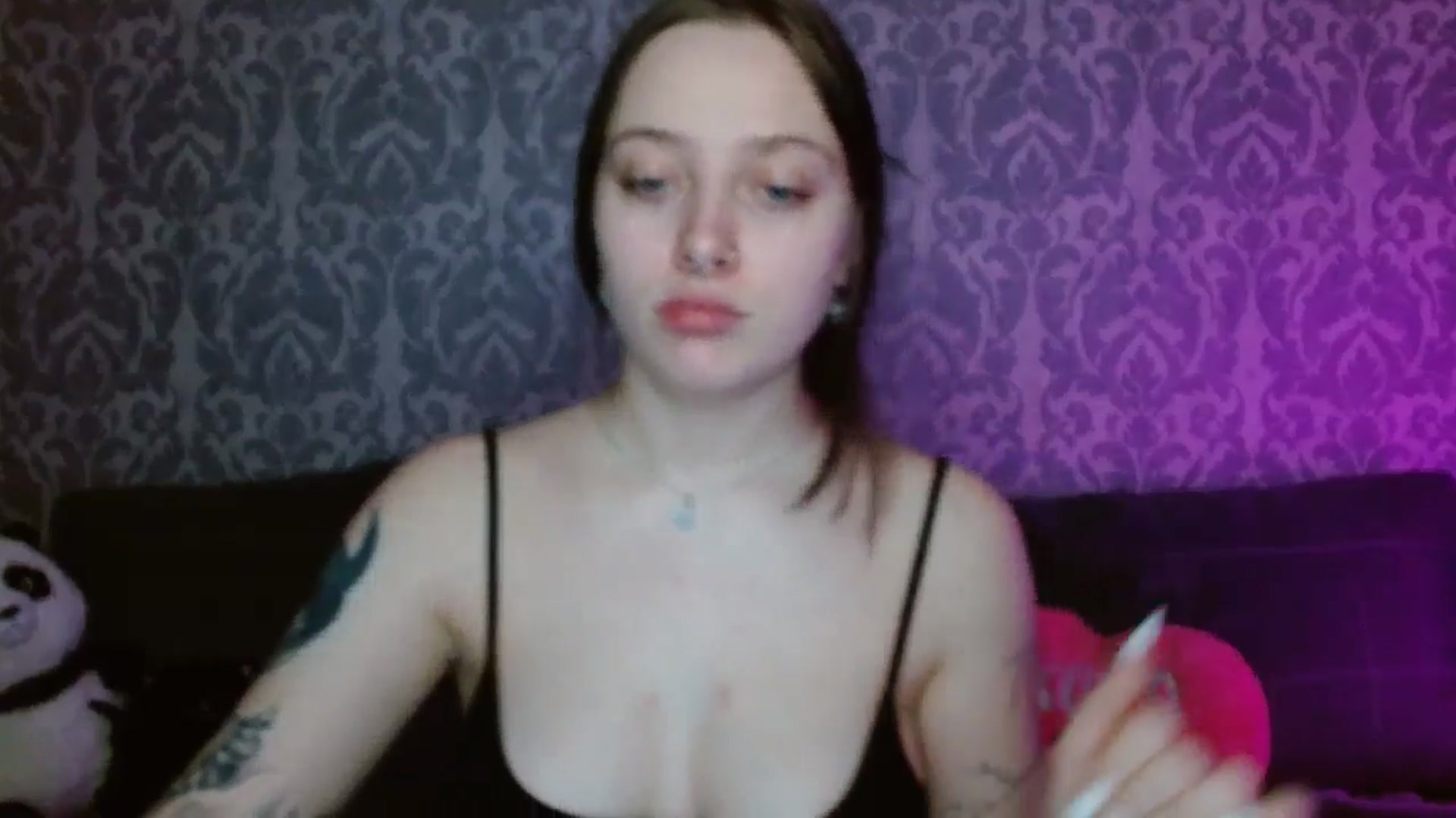 Gallery image thumbnail from AmyWard's myfreecams stream on, 04/26/2026, 12:45 image 10 of 20
