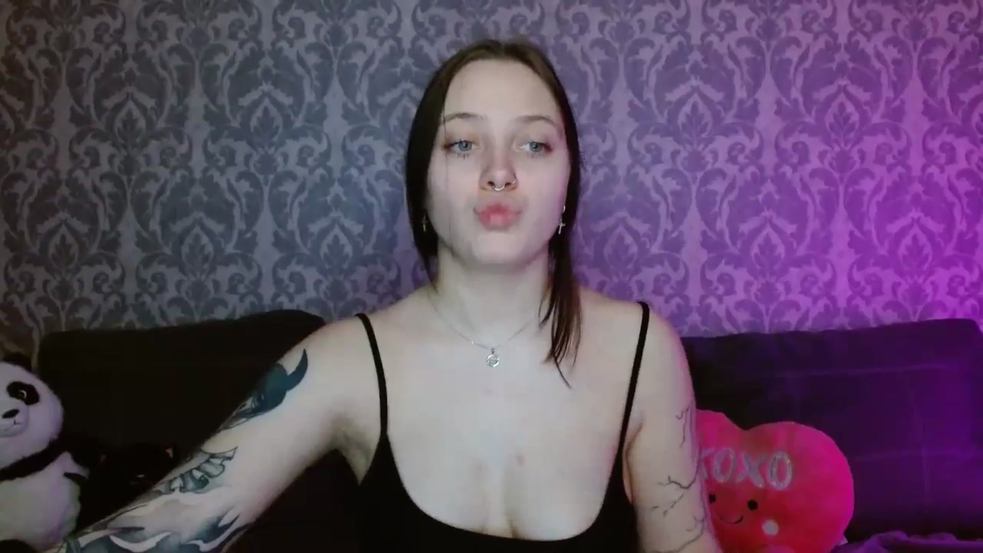 Gallery image thumbnail from AmyWard's myfreecams stream on, 04/26/2026, 12:45 image 14 of 20