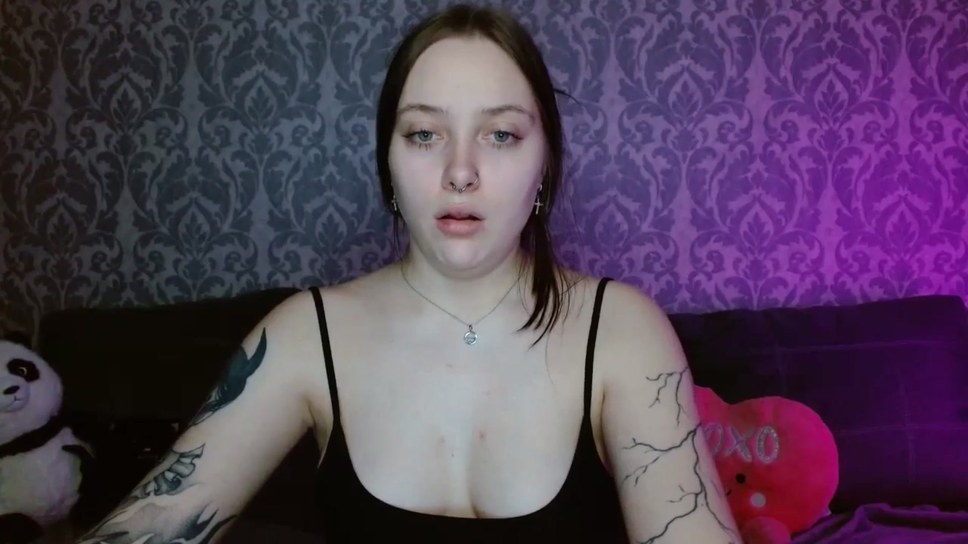 Gallery image thumbnail from AmyWard's myfreecams stream on, 04/26/2026, 12:45 image 2 of 20