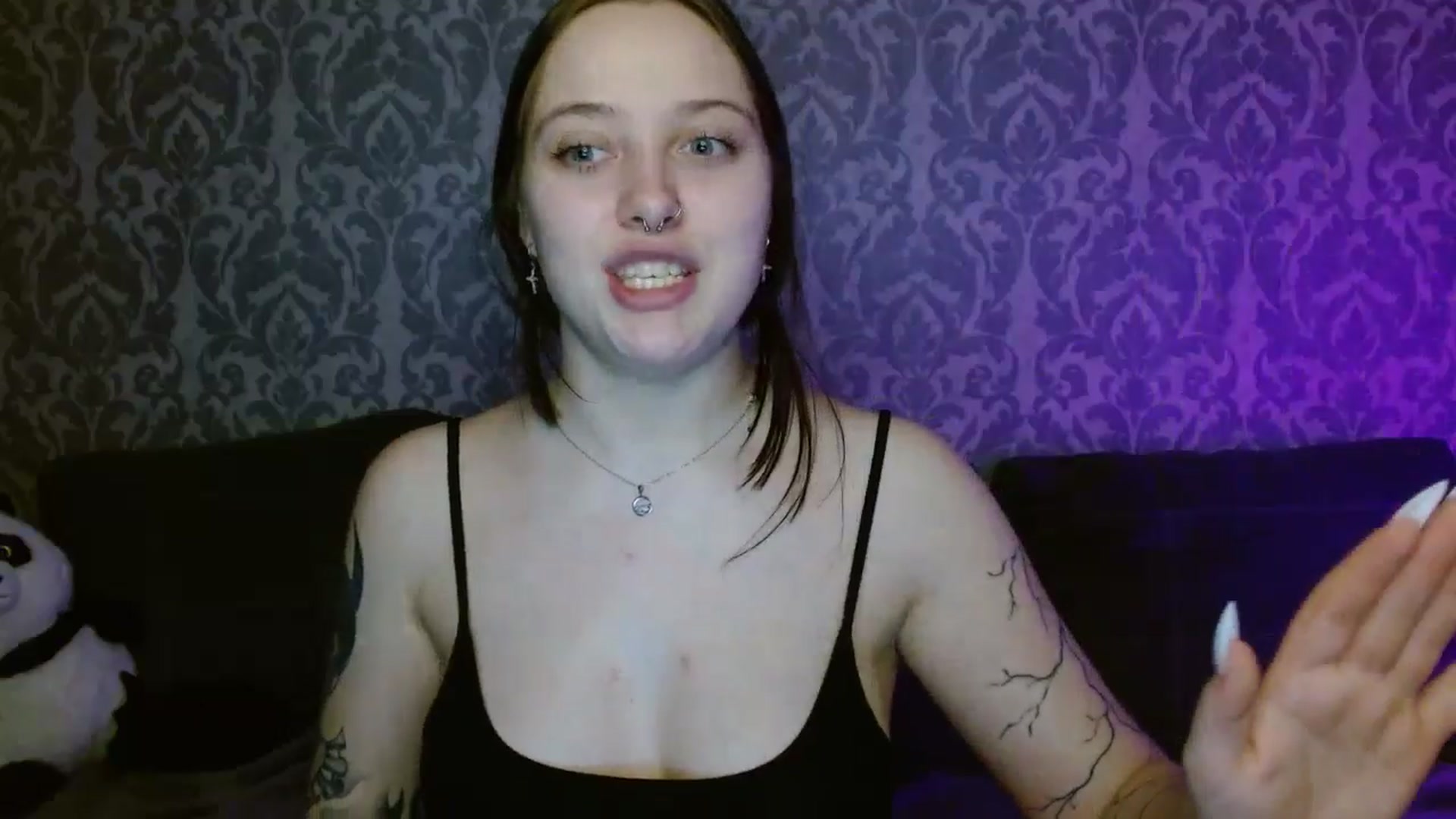Gallery image thumbnail from AmyWard's myfreecams stream on, 04/26/2026, 14:04 image 7 of 20
