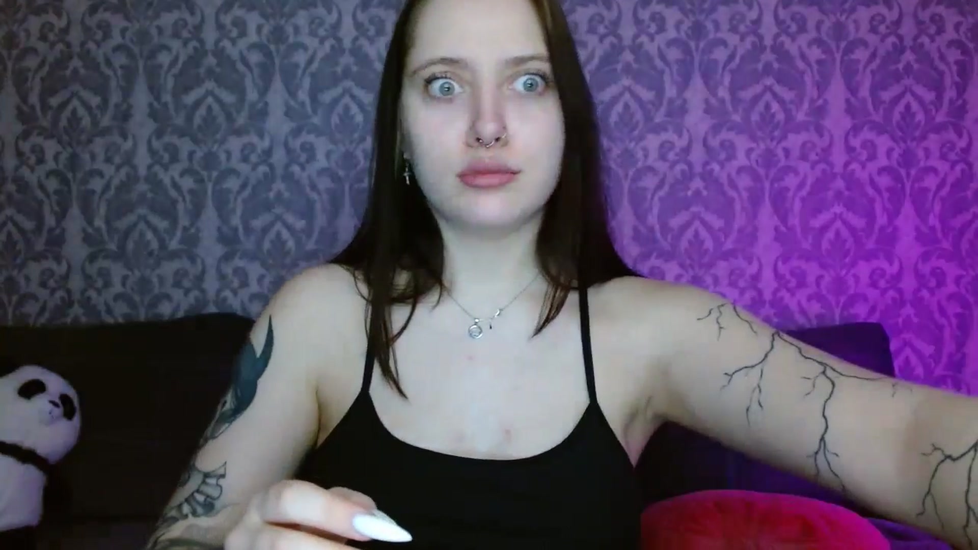 Gallery image thumbnail from AmyWard's myfreecams stream on, 04/27/2026, 08:30 image 4 of 20