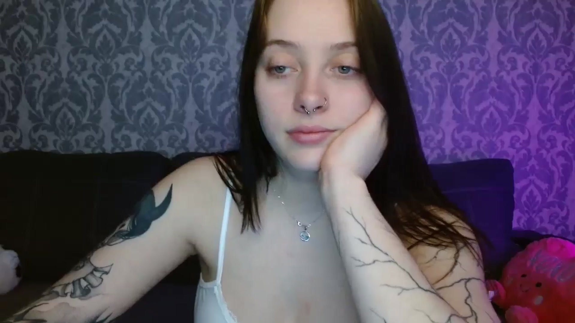 Gallery image thumbnail from AmyWard's myfreecams stream on, 05/01/2026, 11:42 image 11 of 20