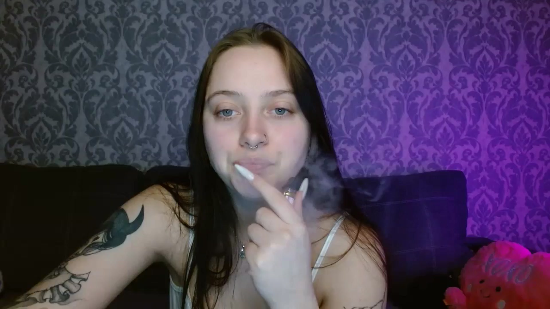 Gallery image thumbnail from AmyWard's myfreecams stream on, 05/01/2026, 12:57 image 11 of 20