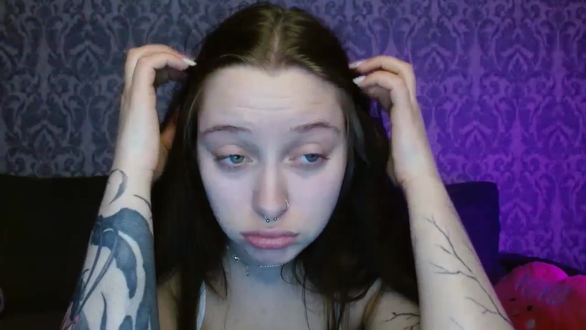 Gallery image thumbnail from AmyWard's myfreecams stream on, 05/01/2026, 14:29 image 11 of 20