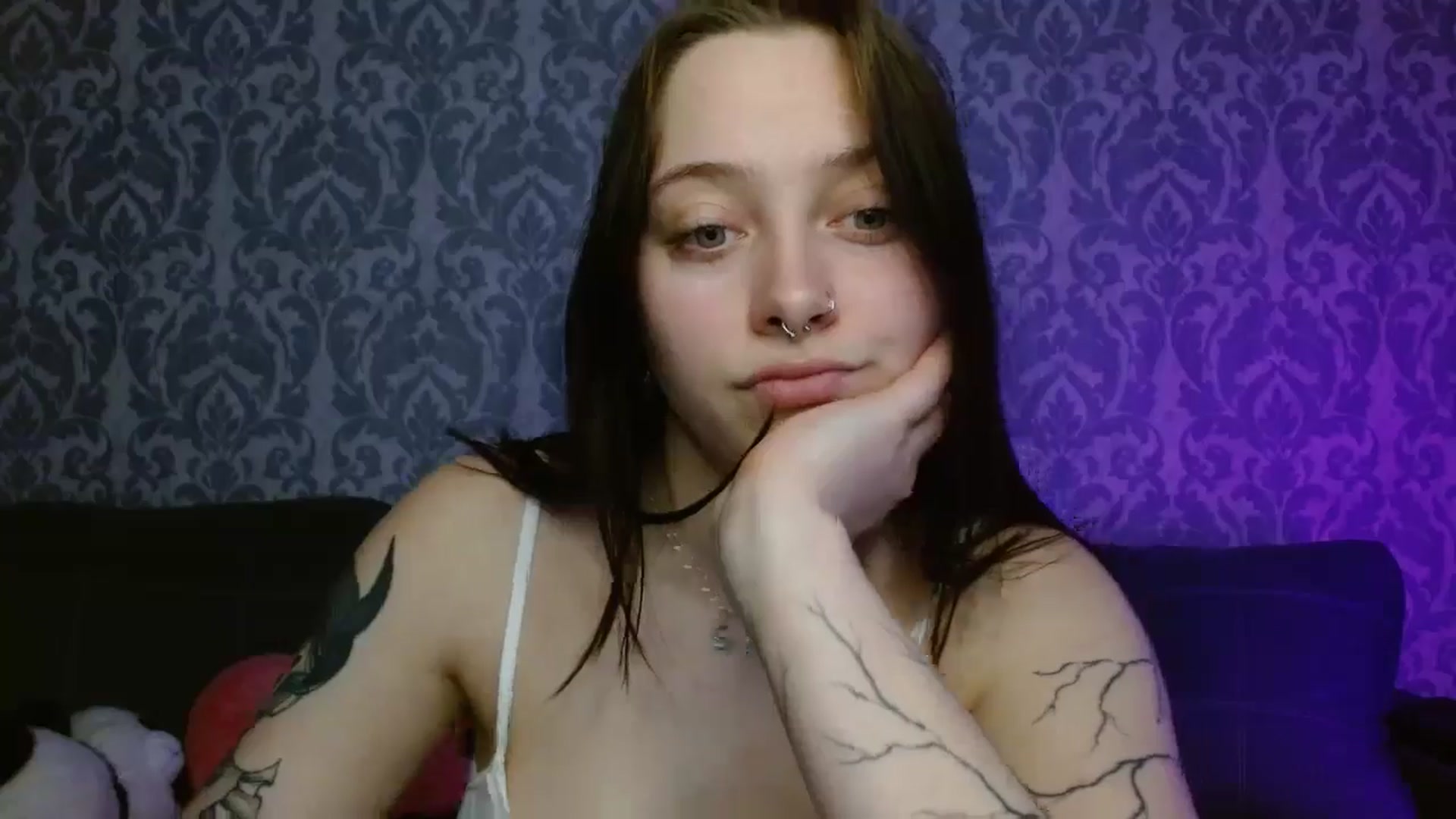 Gallery image thumbnail from AmyWard's myfreecams stream on, 05/02/2026, 10:31 image 7 of 20