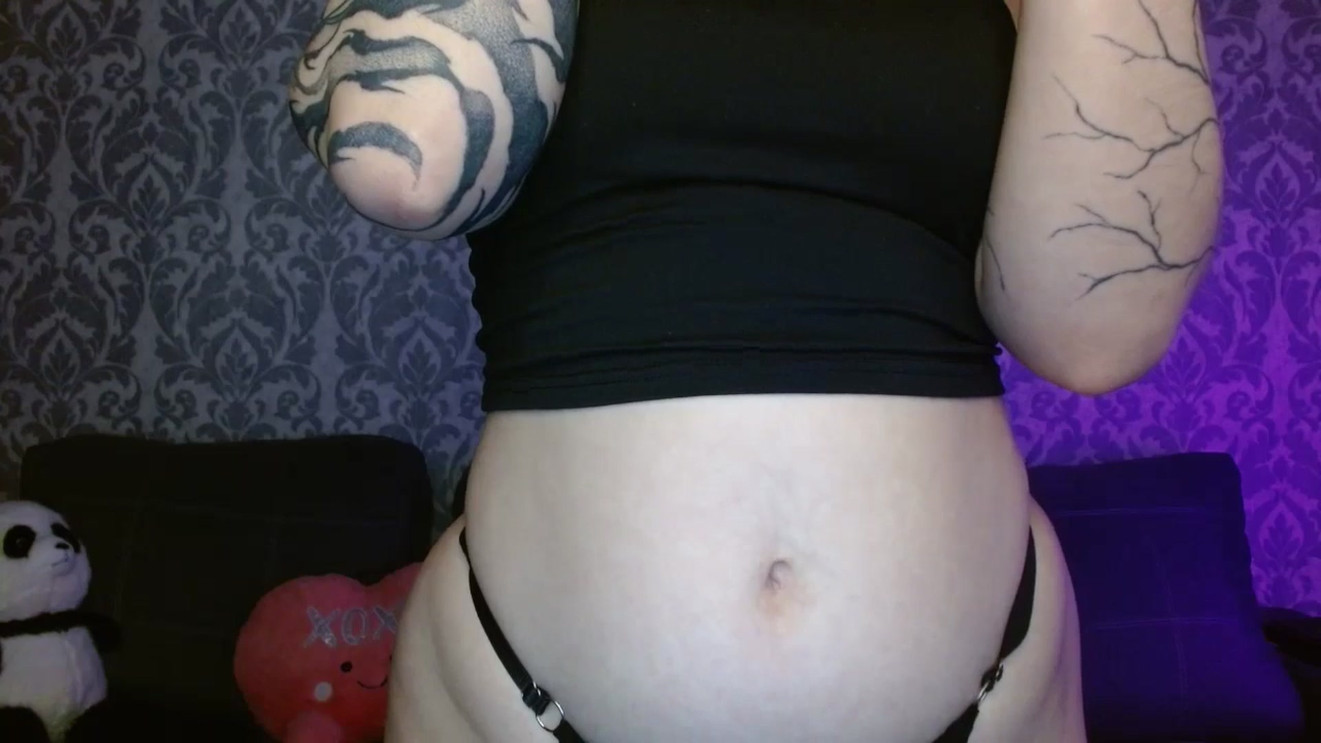 Gallery image thumbnail from AmyWard's myfreecams stream on, 05/03/2026, 09:33 image 5 of 20