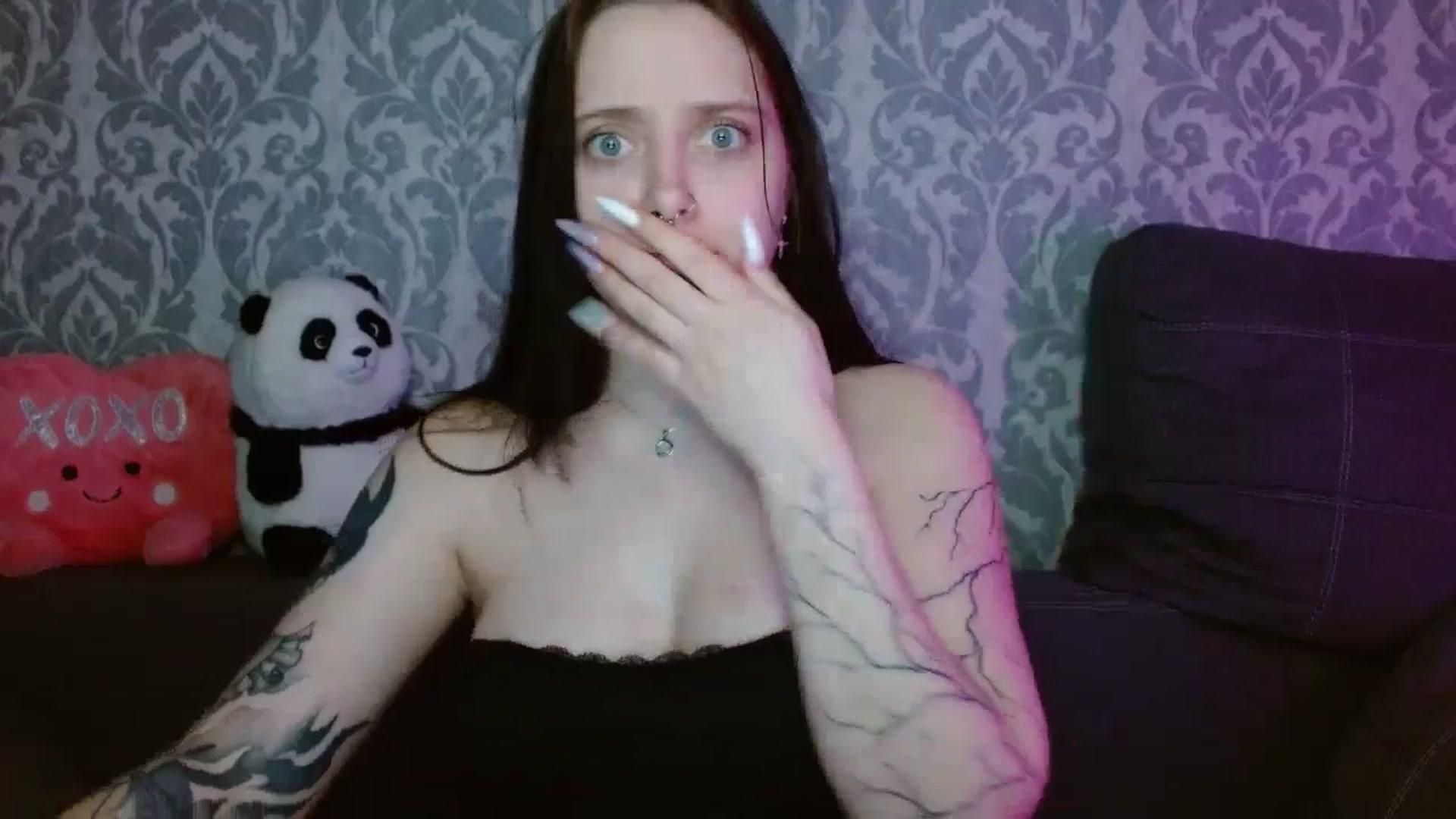Gallery image thumbnail from AmyWard's myfreecams stream on, 05/08/2026, 14:04 image 15 of 20