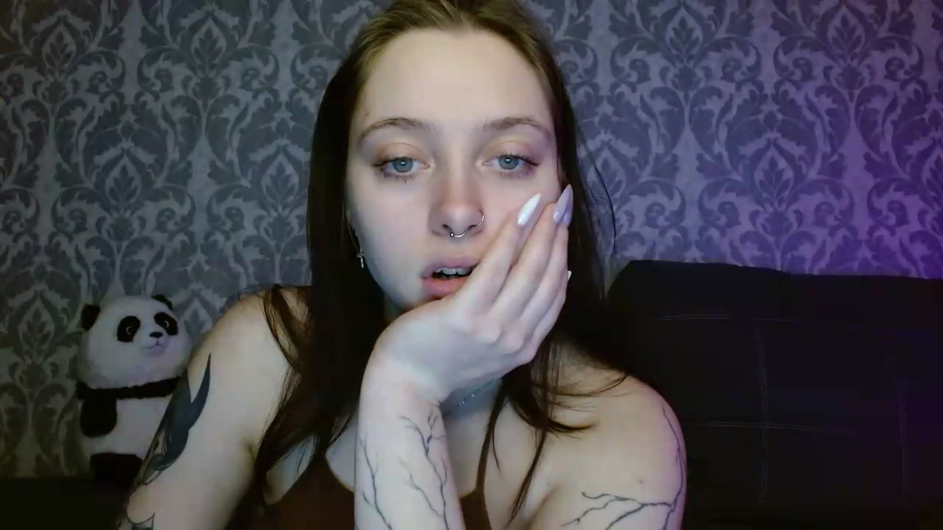 Gallery image thumbnail from AmyWard's myfreecams stream on, 05/09/2026, 12:53 image 15 of 20