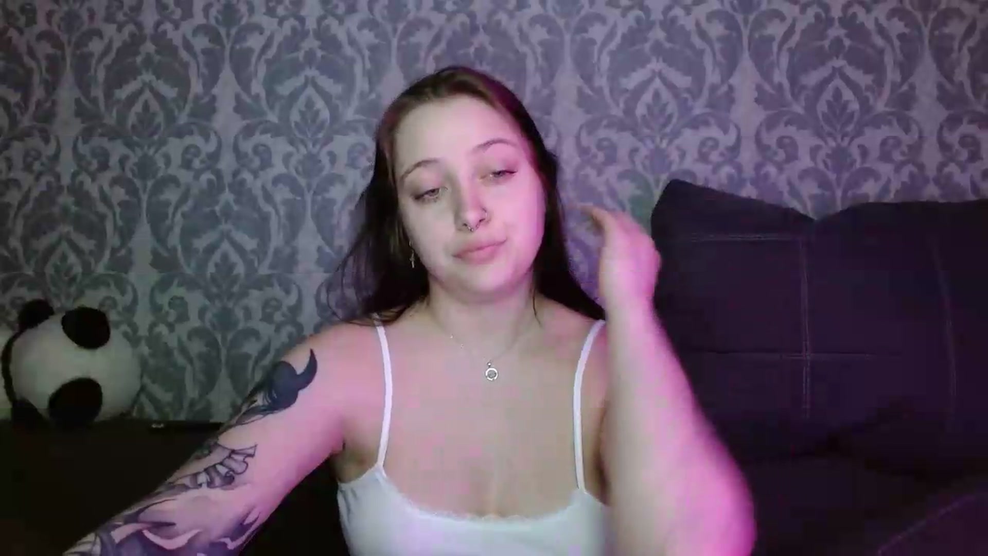 Gallery image thumbnail from AmyWard's myfreecams stream on, 05/11/2026, 15:49 image 9 of 20