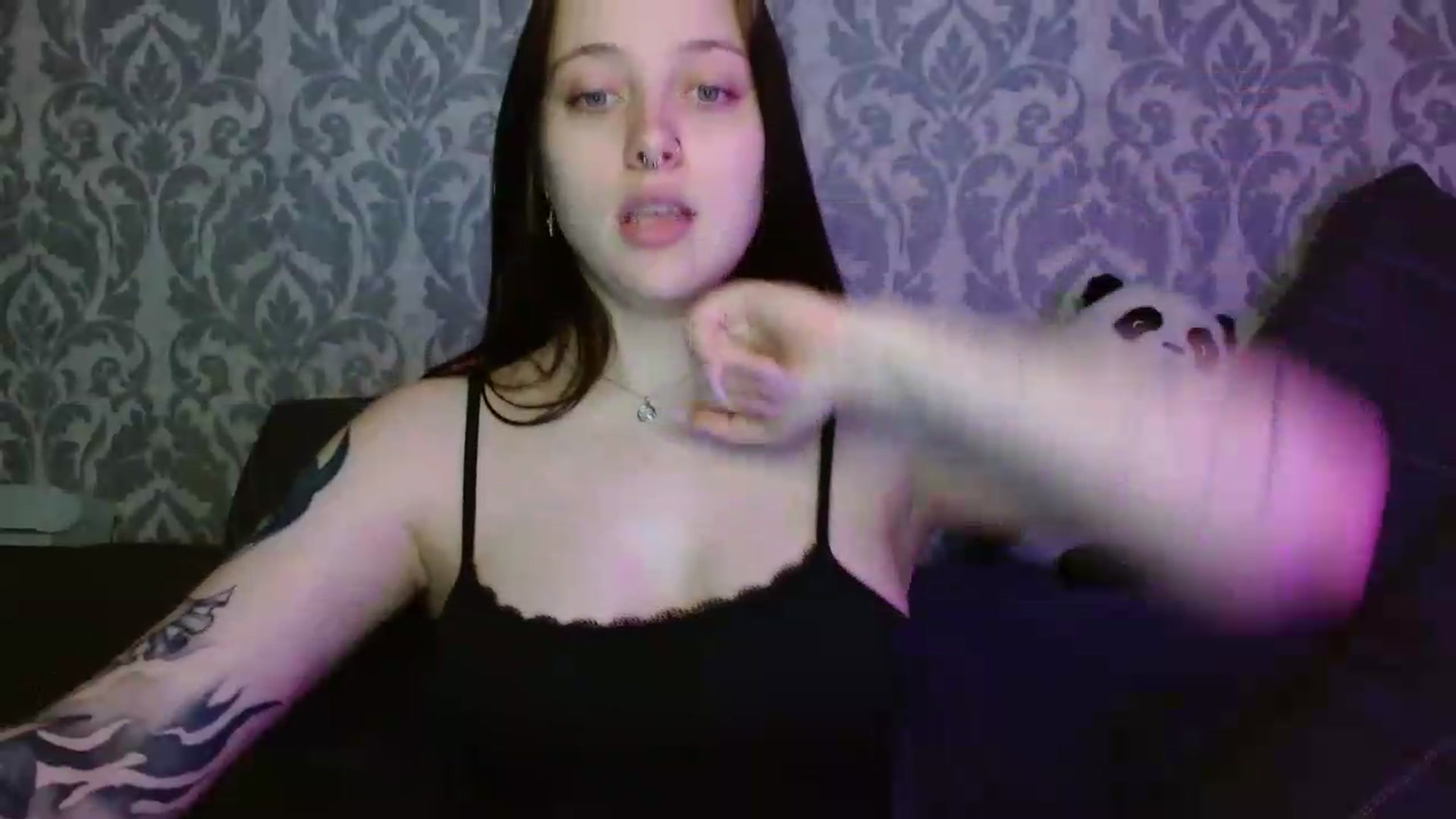 Gallery image thumbnail from AmyWard's myfreecams stream on, 05/15/2026, 12:20 image 2 of 20