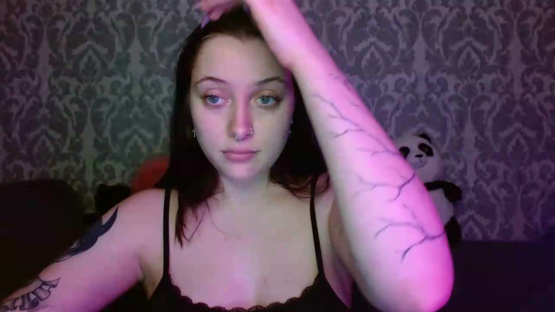 Gallery image thumbnail from AmyWard's myfreecams stream on, 05/17/2026, 15:16 image 14 of 20