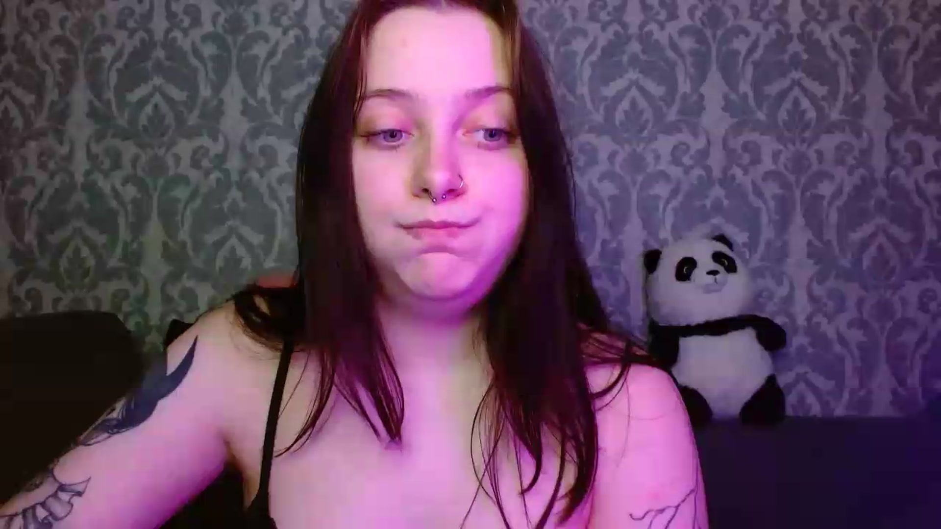 Gallery image thumbnail from AmyWard's myfreecams stream on, 05/17/2026, 15:16 image 8 of 20