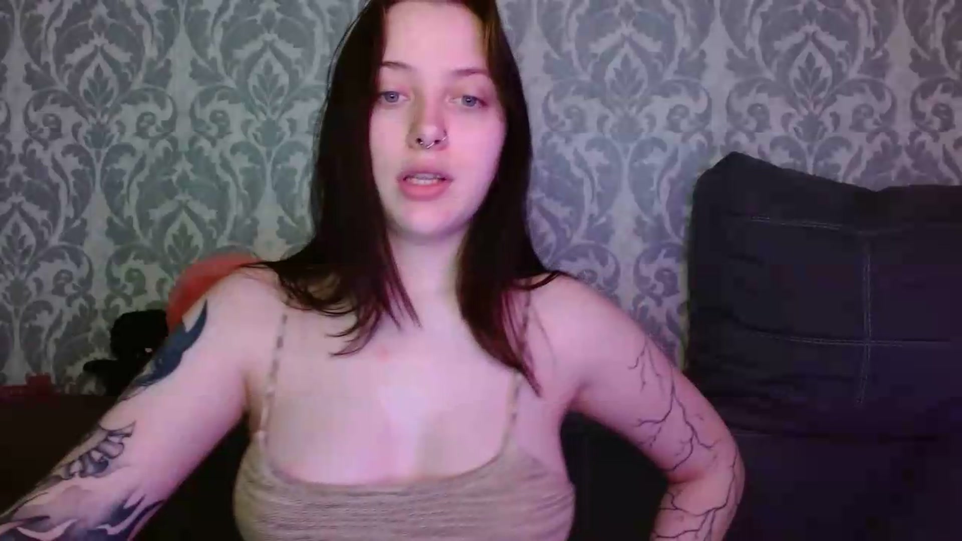 Gallery image thumbnail from AmyWard's myfreecams stream on, 05/18/2026, 09:50 image 15 of 20