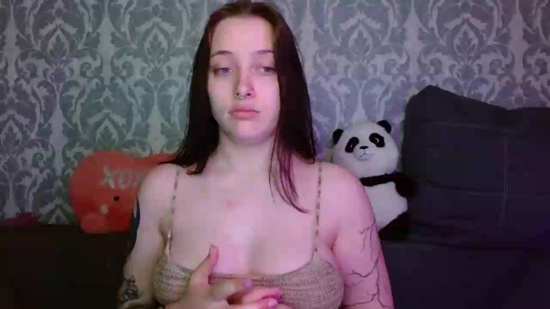 Gallery image thumbnail from AmyWard's myfreecams stream on, 05/18/2026, 12:03 image 13 of 20