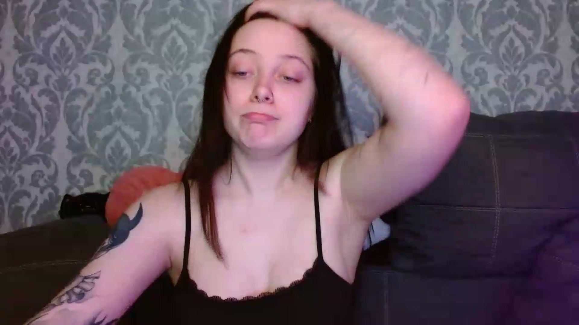 Gallery image thumbnail from AmyWard's myfreecams stream on, 05/19/2026, 11:33 image 7 of 20