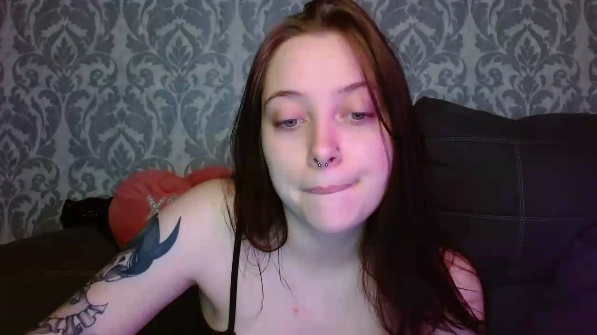 Gallery image thumbnail from AmyWard's myfreecams stream on, 05/19/2026, 11:33 image 13 of 20