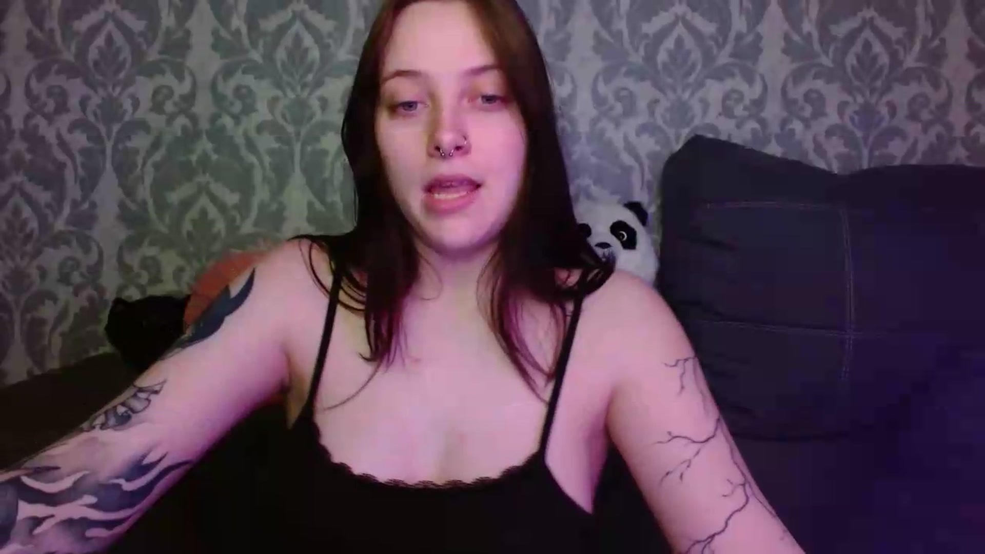 Gallery image thumbnail from AmyWard's myfreecams stream on, 05/19/2026, 12:51 image 14 of 20