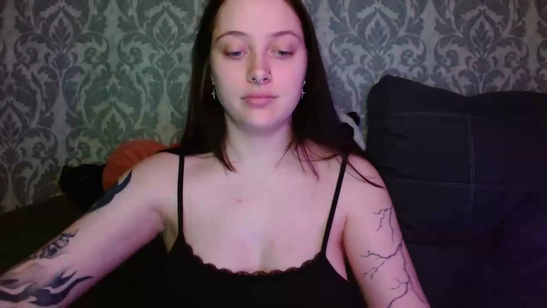 Gallery image thumbnail from AmyWard's myfreecams stream on, 05/19/2026, 12:51 image 10 of 20