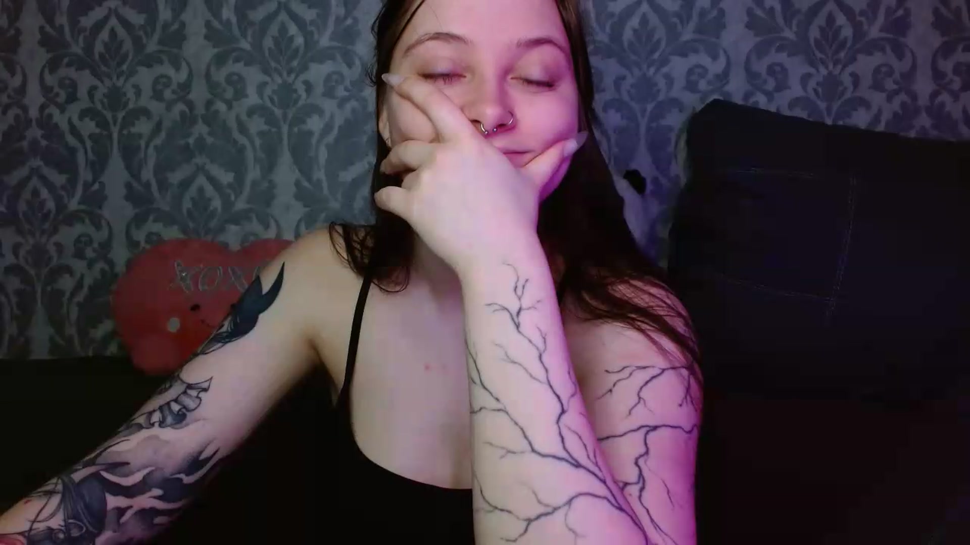 Gallery image thumbnail from AmyWard's myfreecams stream on, 05/21/2026, 11:01 image 13 of 20
