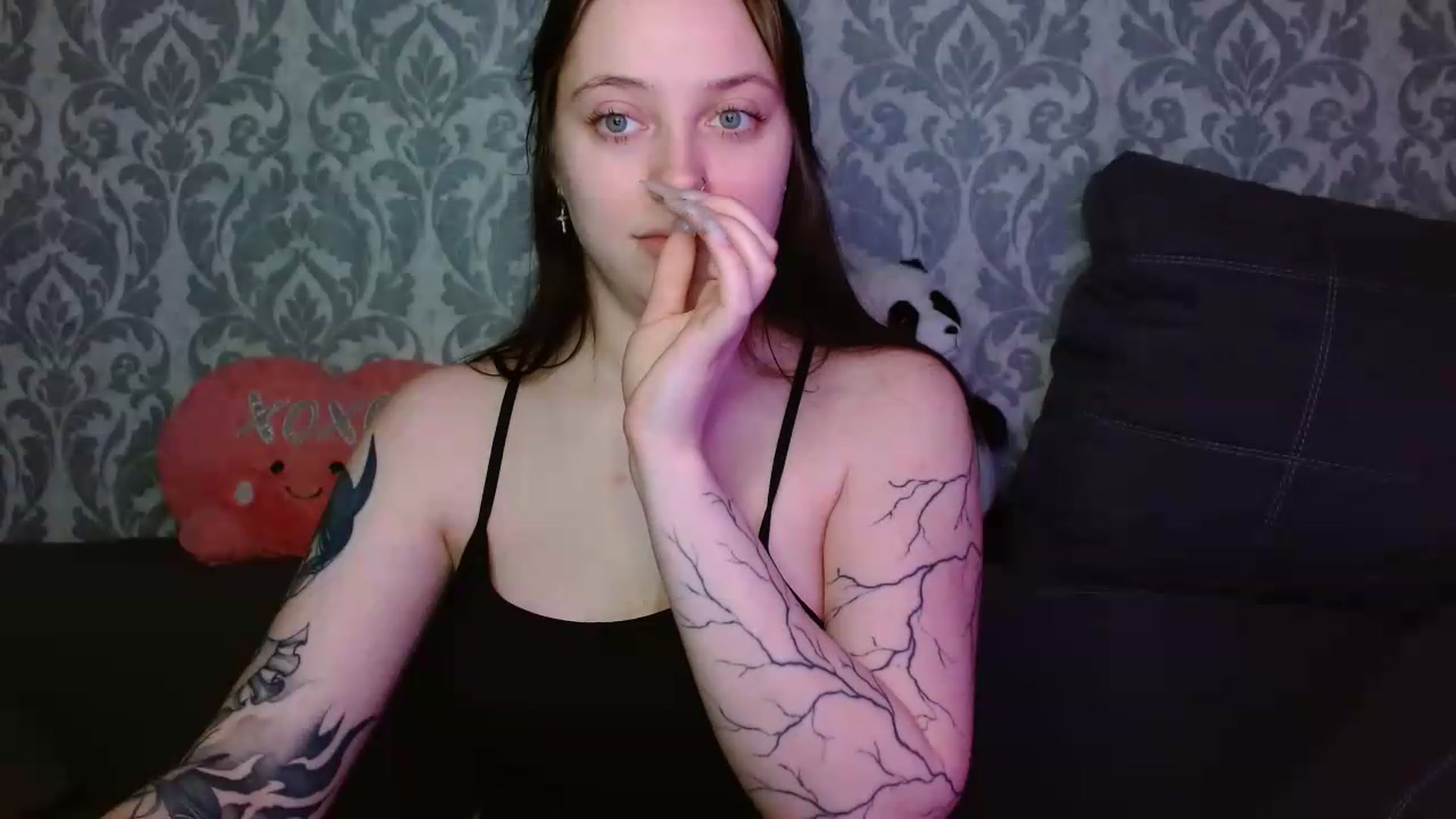 Gallery image thumbnail from AmyWard's myfreecams stream on, 05/21/2026, 12:18 image 8 of 20