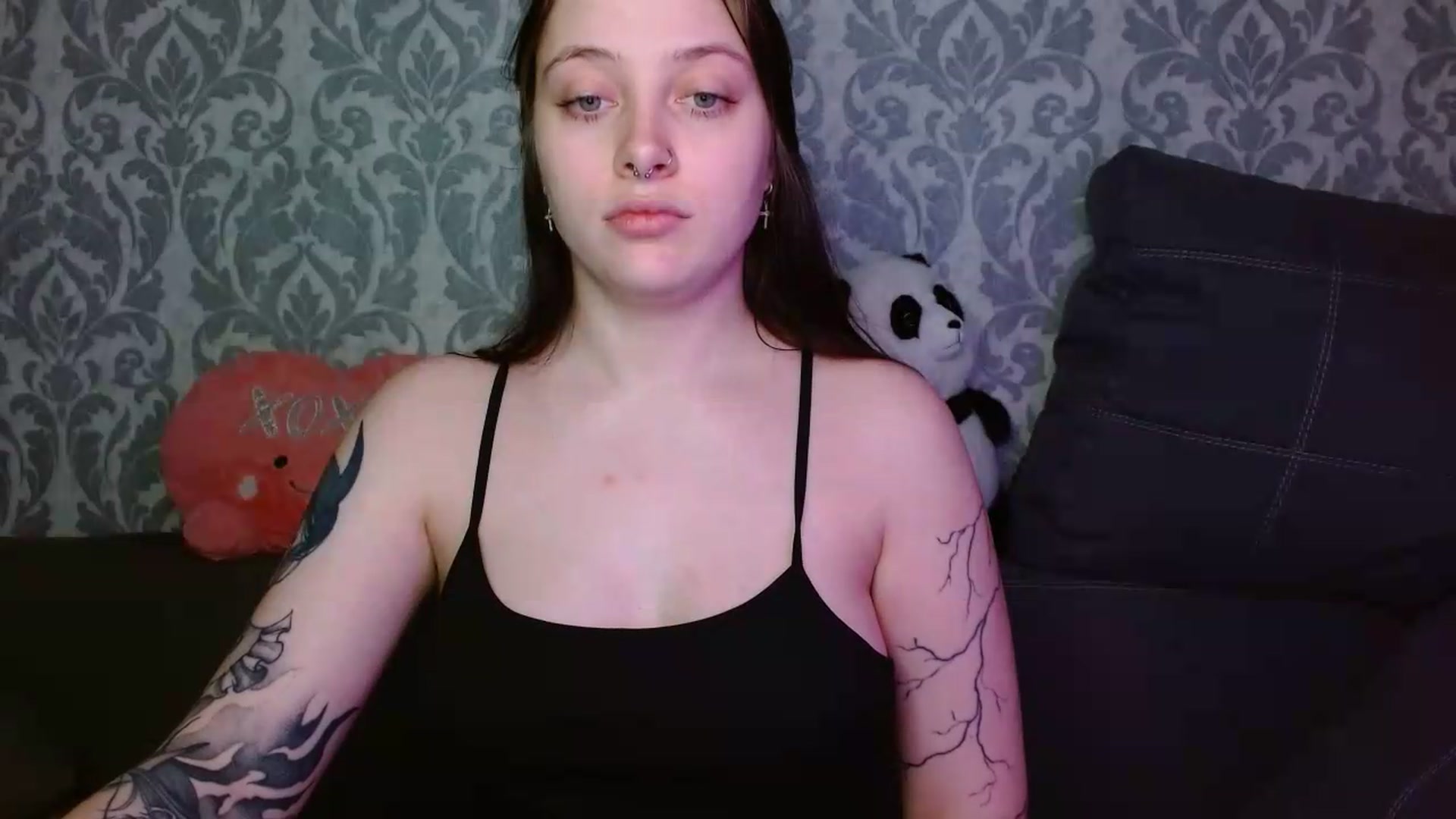 Gallery image thumbnail from AmyWard's myfreecams stream on, 05/21/2026, 12:18 image 16 of 20