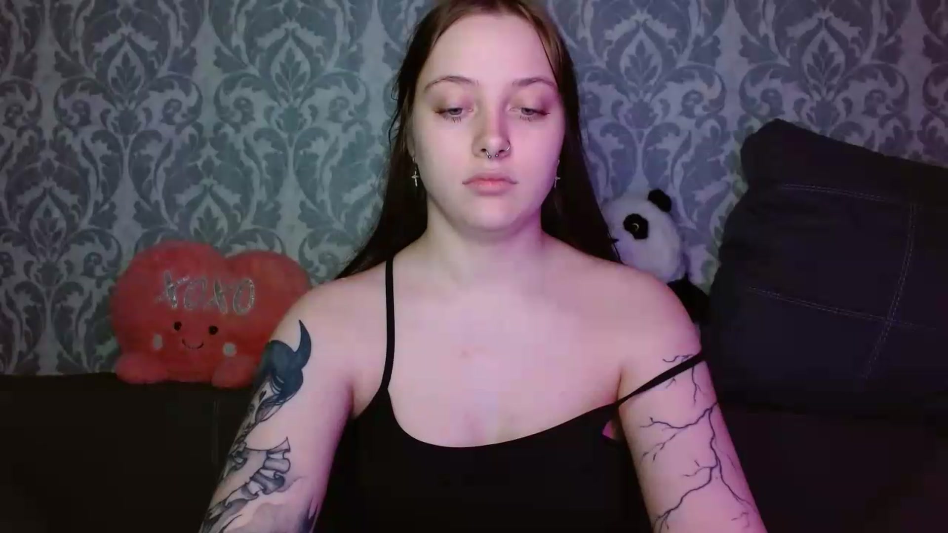 Gallery image thumbnail from AmyWard's myfreecams stream on, 05/21/2026, 14:20 image 15 of 20