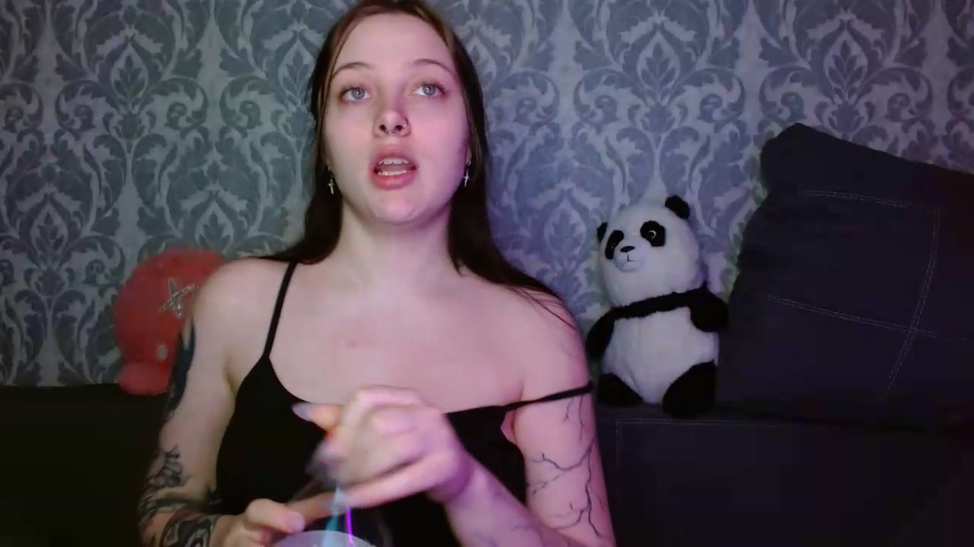 Gallery image thumbnail from AmyWard's myfreecams stream on, 05/21/2026, 14:20 image 6 of 20