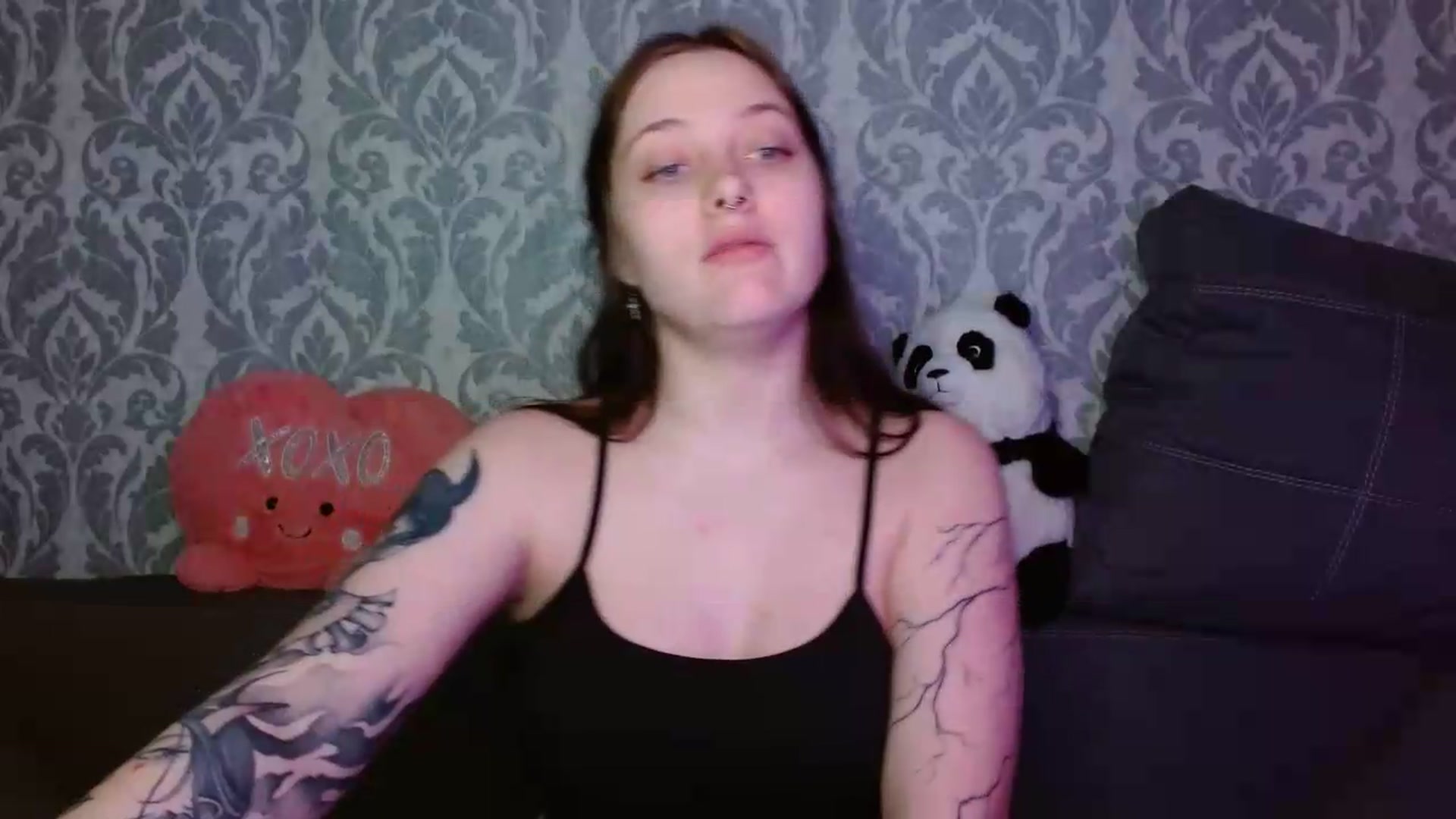 Gallery image thumbnail from AmyWard's myfreecams stream on, 05/21/2026, 14:20 image 19 of 20
