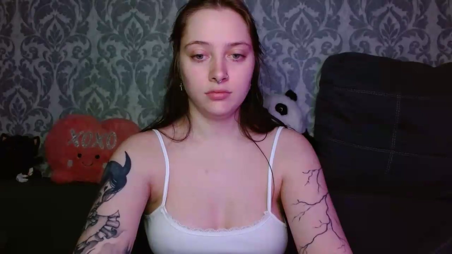 Gallery image thumbnail from AmyWard's myfreecams stream on, 05/22/2026, 14:19 image 3 of 20
