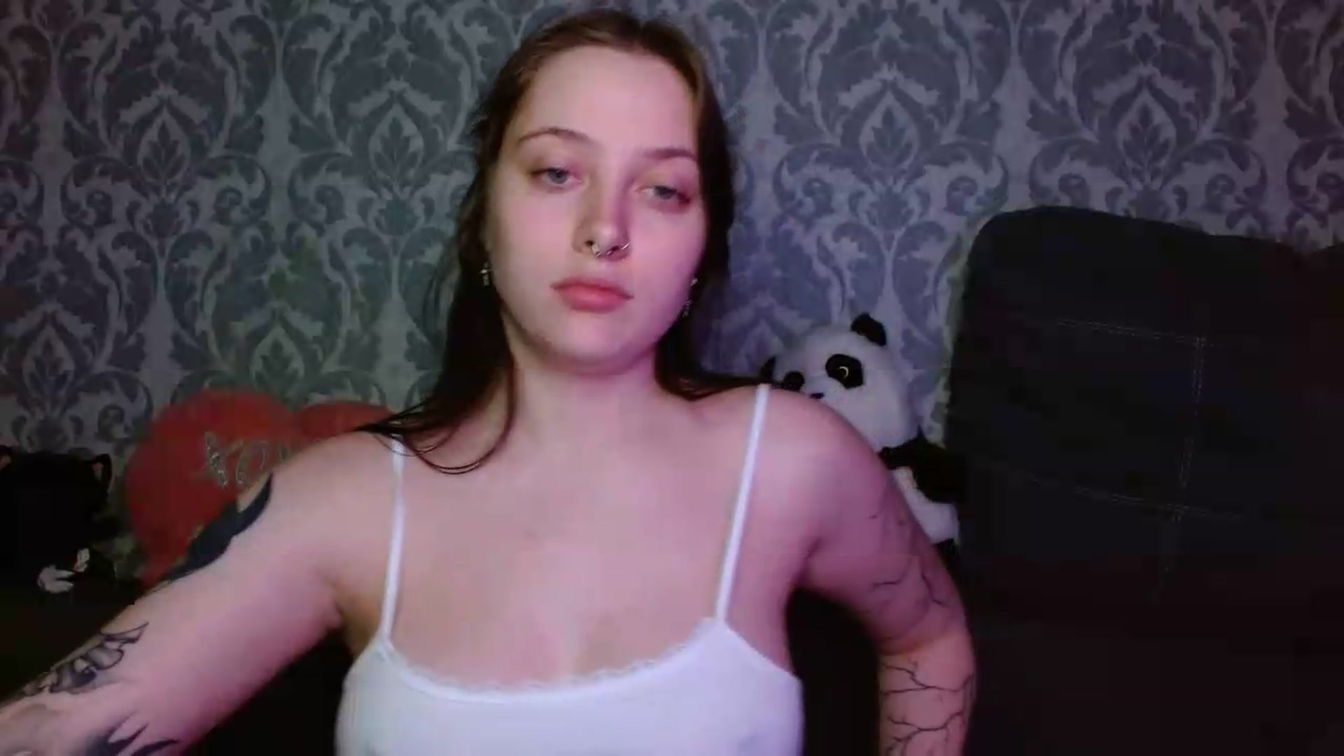 Gallery image thumbnail from AmyWard's myfreecams stream on, 05/22/2026, 15:55 image 15 of 20