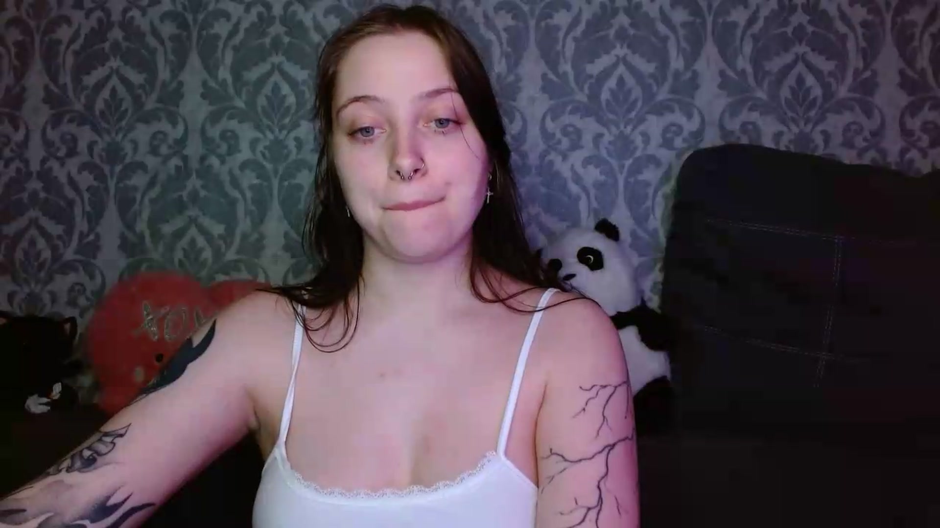 Gallery image thumbnail from AmyWard's myfreecams stream on, 05/22/2026, 15:55 image 20 of 20