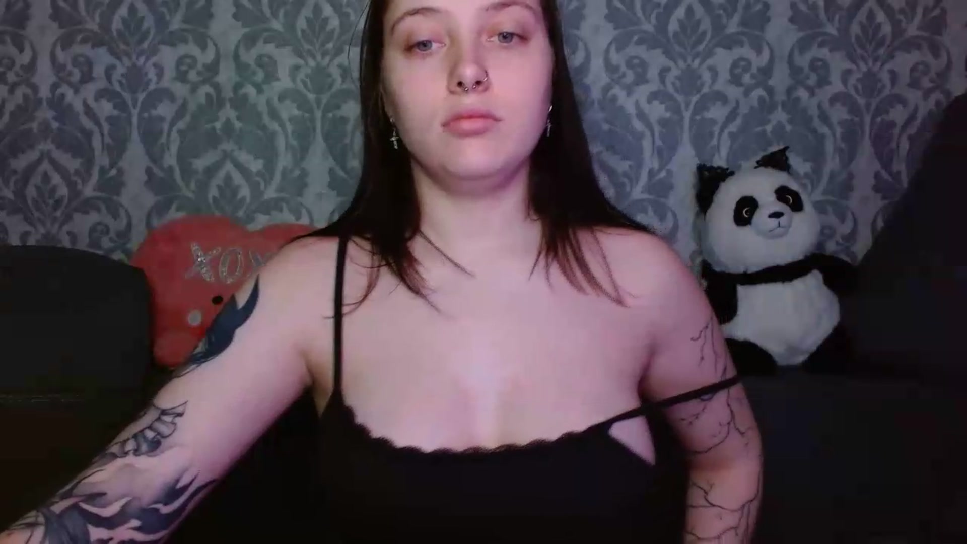 Gallery image thumbnail from AmyWard's myfreecams stream on, 05/26/2026, 15:33 image 10 of 20
