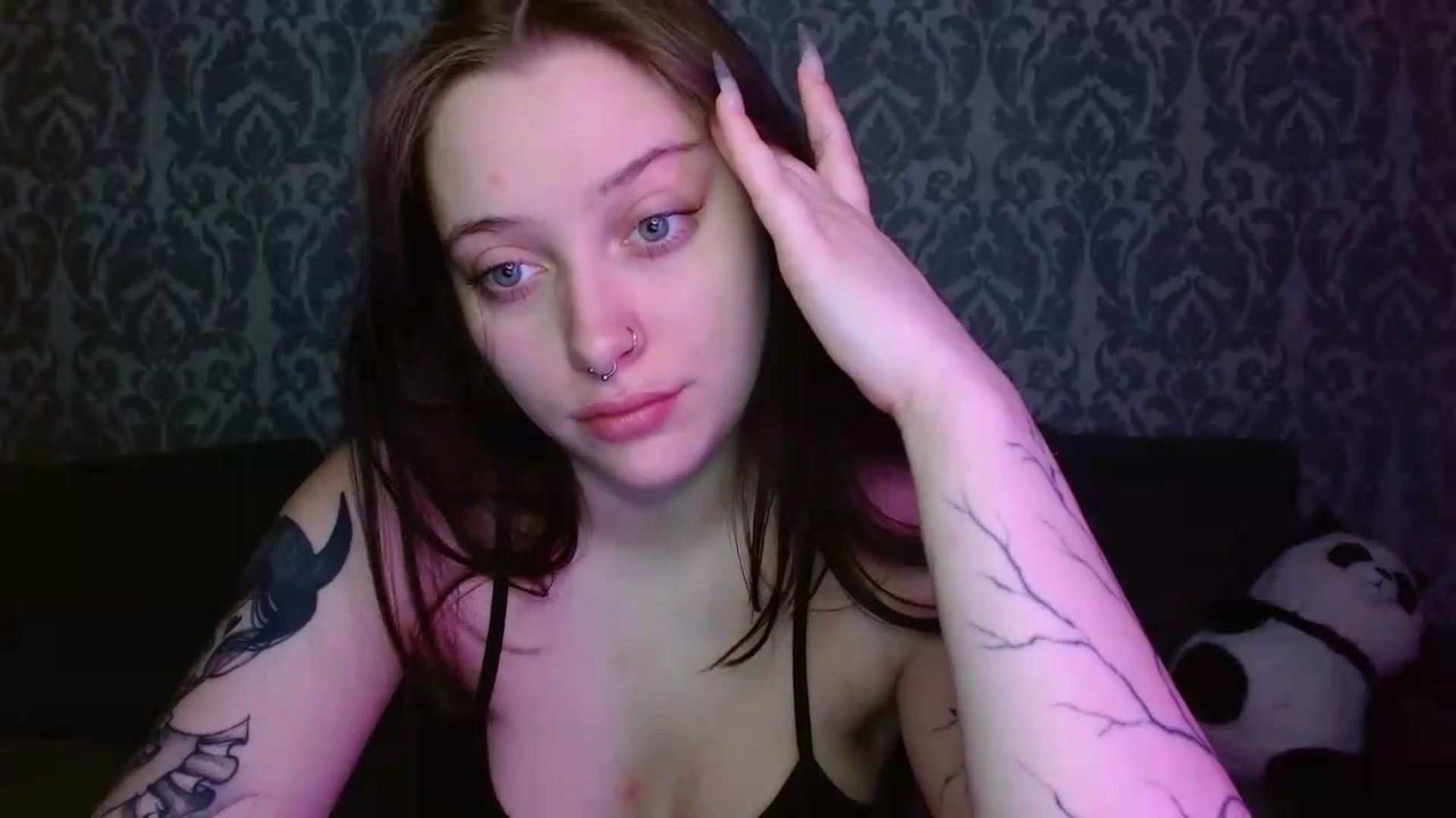 Gallery image thumbnail from AmyWard's myfreecams stream on, 05/29/2026, 13:16 image 19 of 20