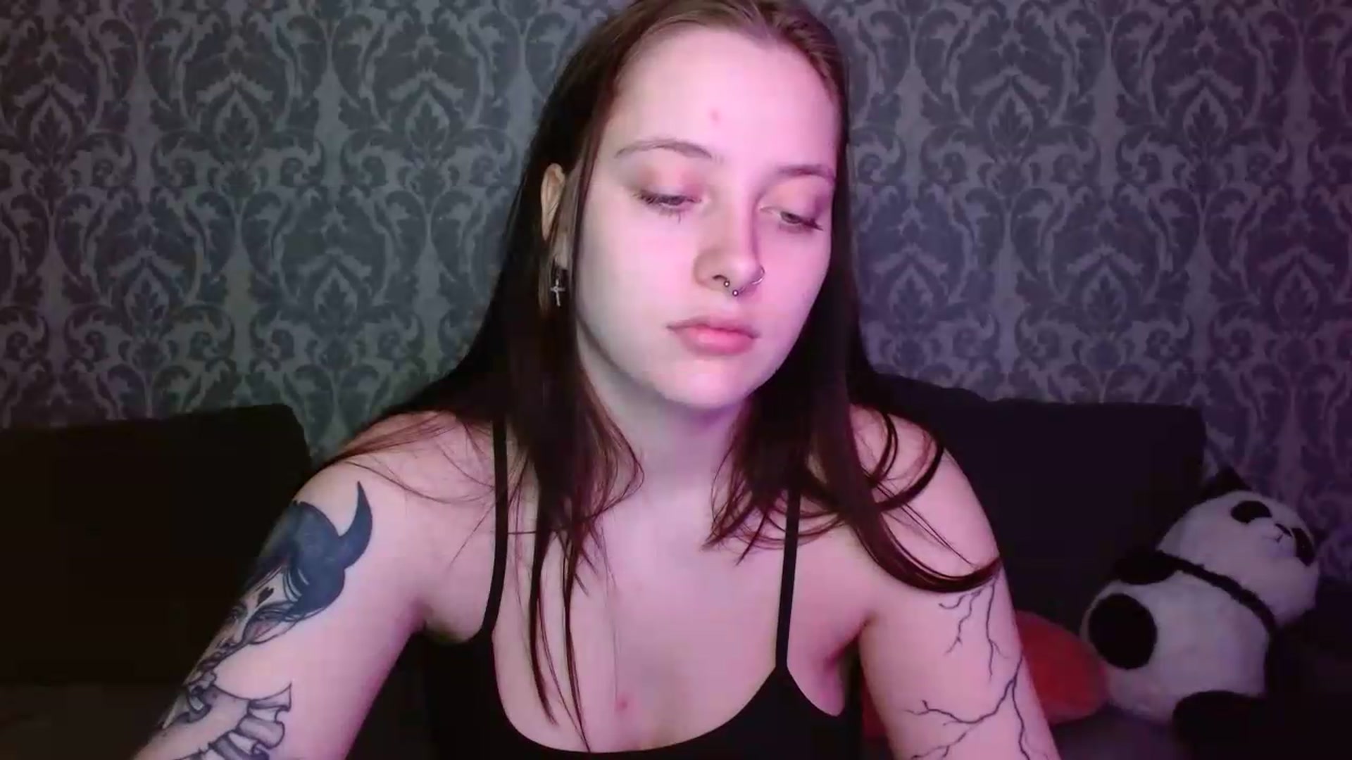 Gallery image thumbnail from AmyWard's myfreecams stream on, 05/29/2026, 13:16 image 4 of 20