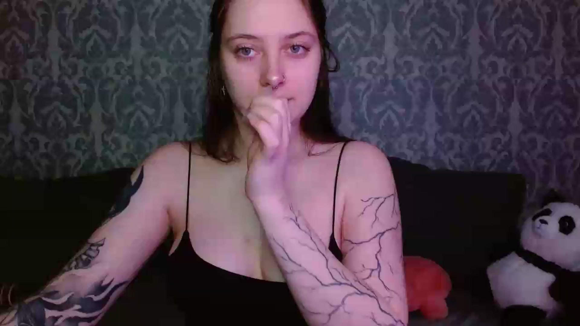 Gallery image thumbnail from AmyWard's myfreecams stream on, 05/31/2026, 12:13 image 19 of 20