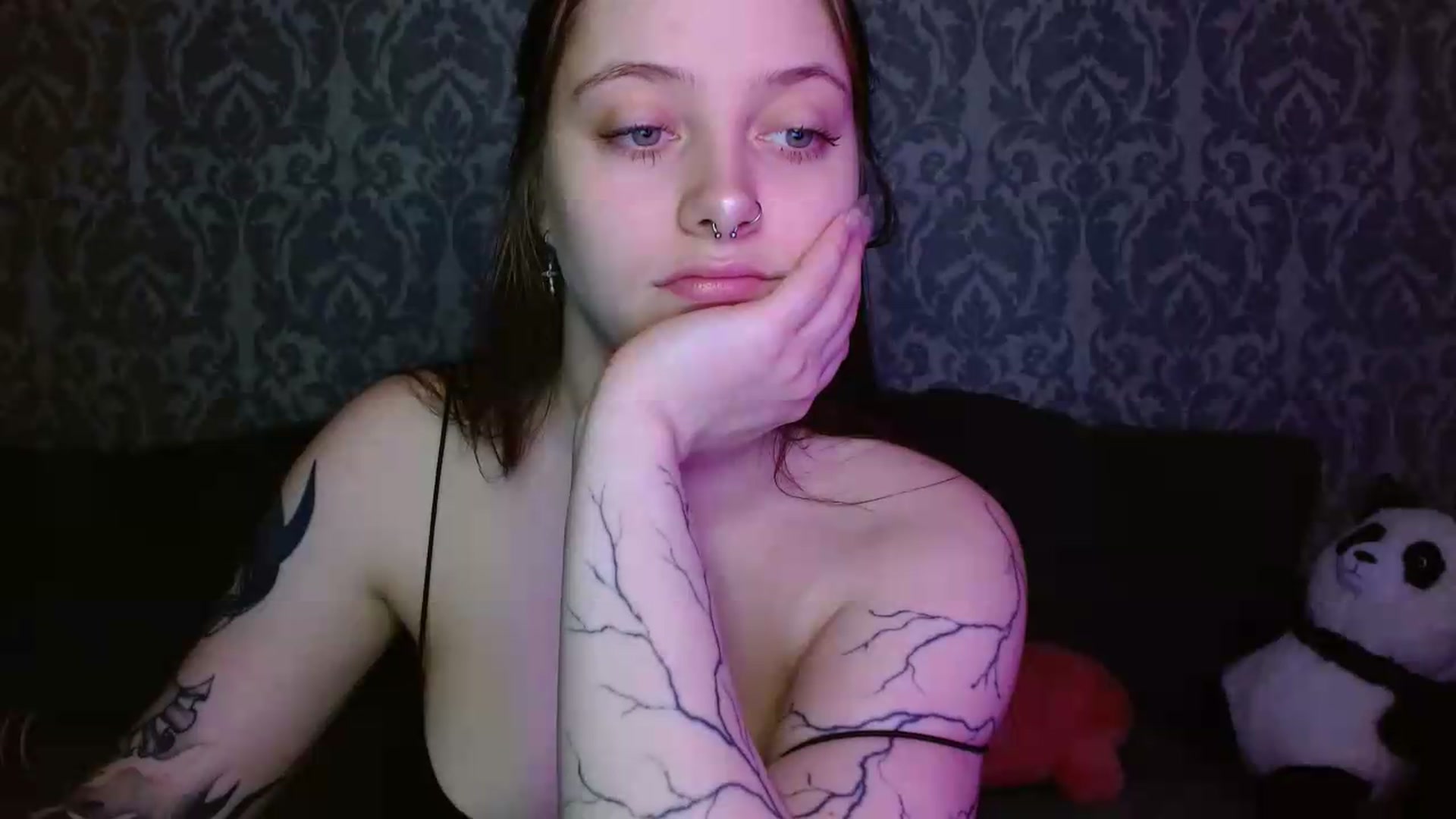 Gallery image thumbnail from AmyWard's myfreecams stream on, 05/31/2026, 12:26 image 15 of 20