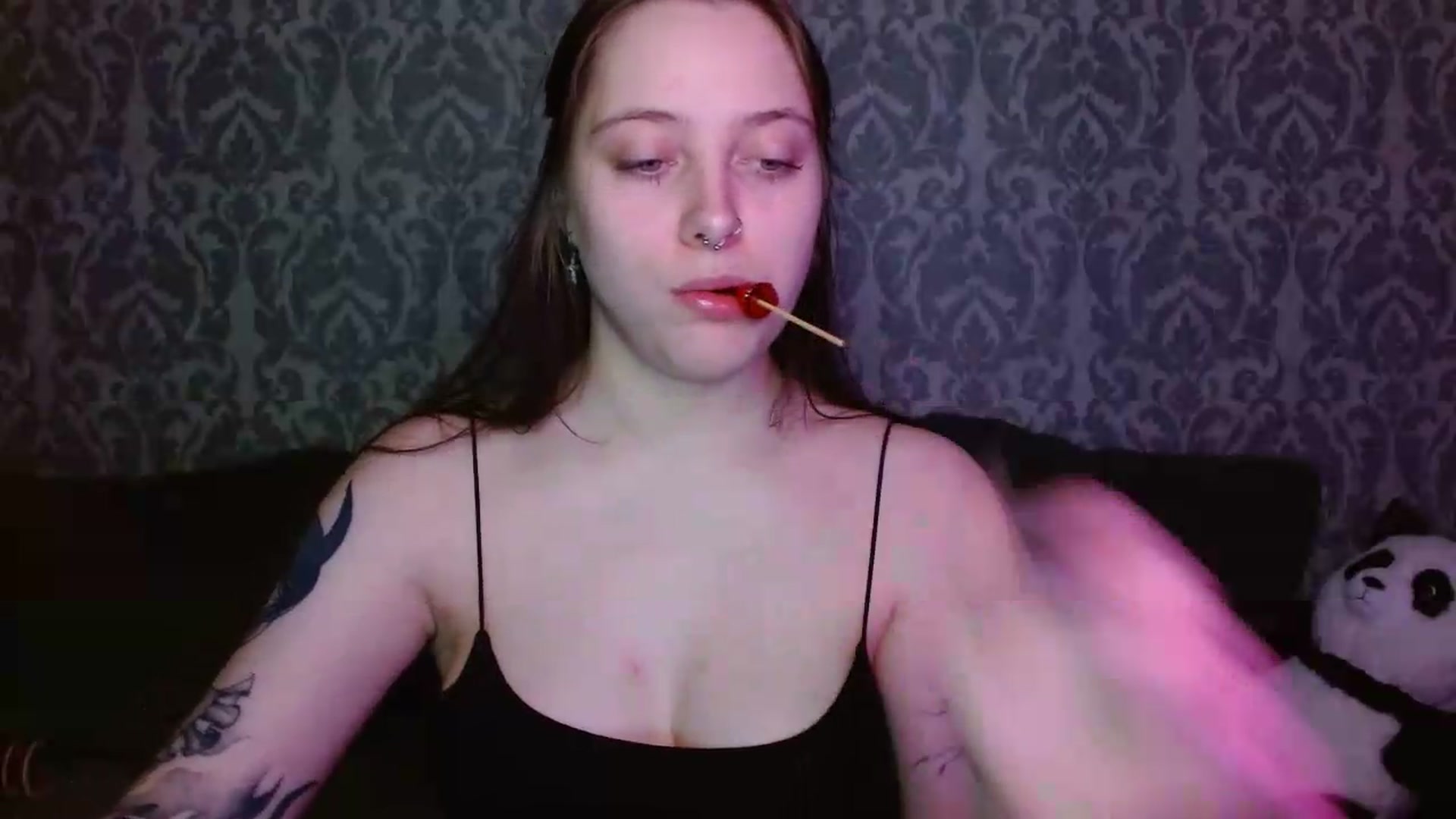 Gallery image thumbnail from AmyWard's myfreecams stream on, 05/31/2026, 13:28 image 19 of 20