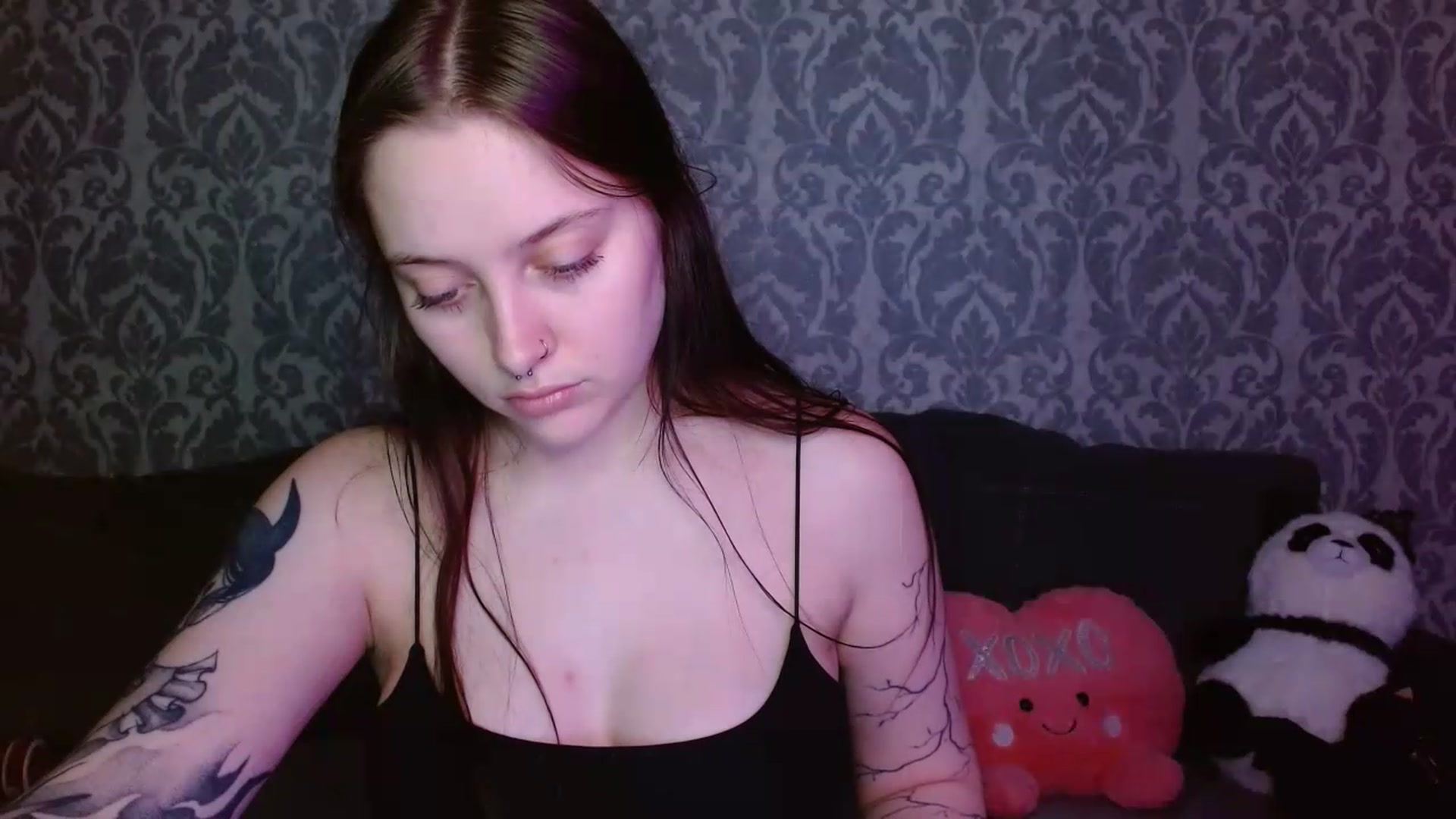 Gallery image thumbnail from AmyWard's myfreecams stream on, 05/31/2026, 15:10 image 19 of 20
