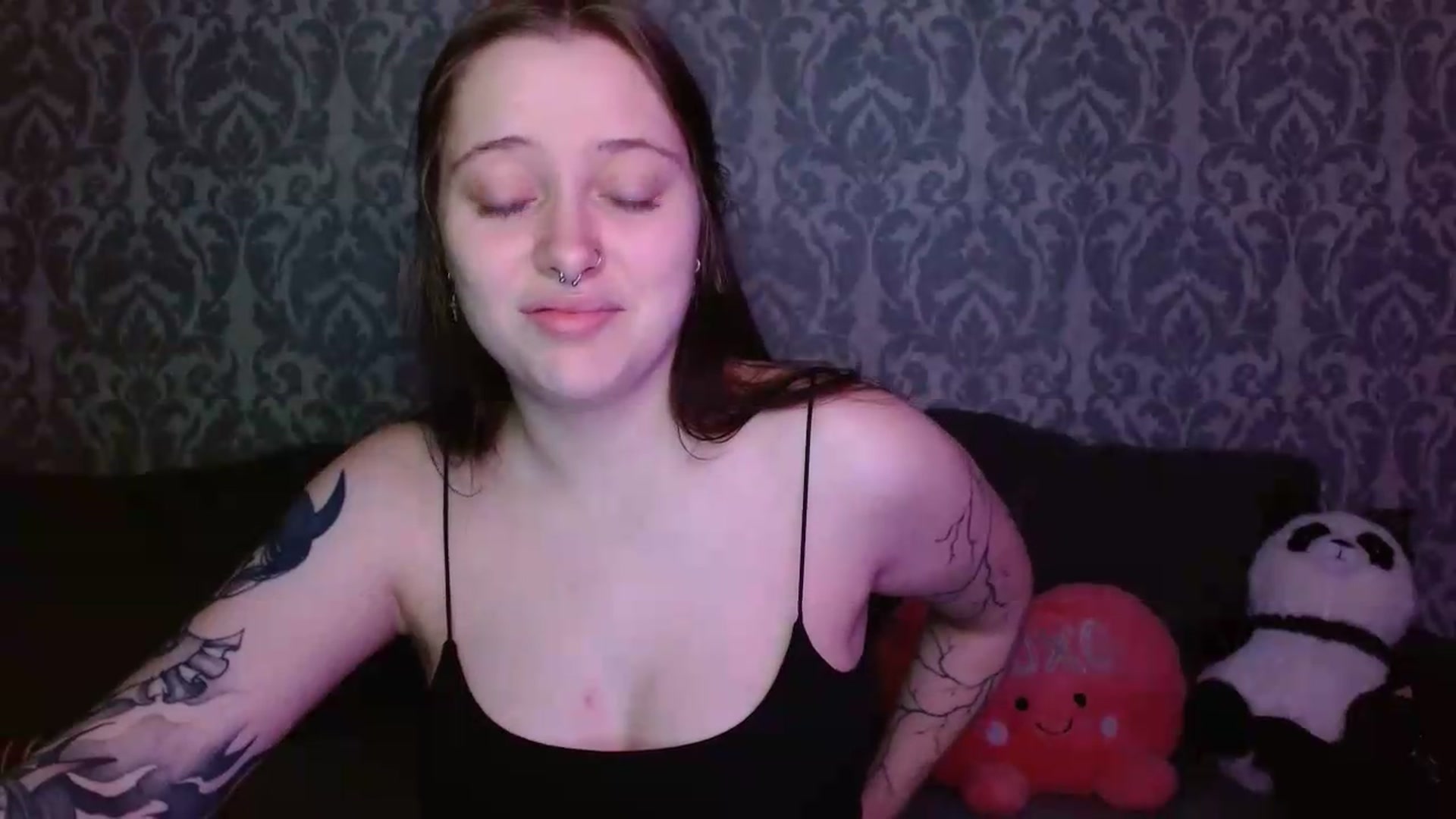 Gallery image thumbnail from AmyWard's myfreecams stream on, 05/31/2026, 15:10 image 8 of 20