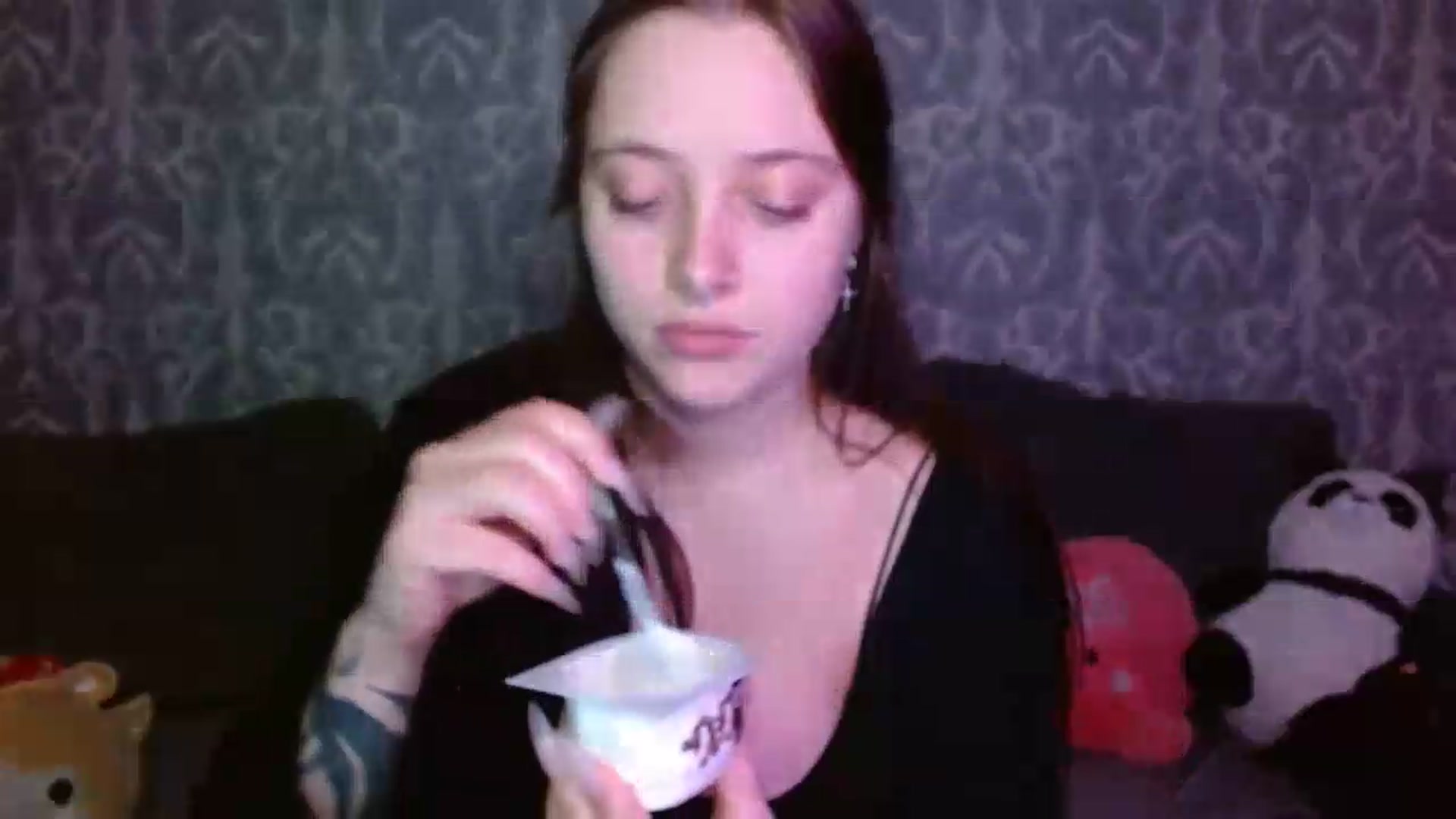 Gallery image thumbnail from AmyWard's myfreecams stream on, 05/31/2026, 16:42 image 13 of 20