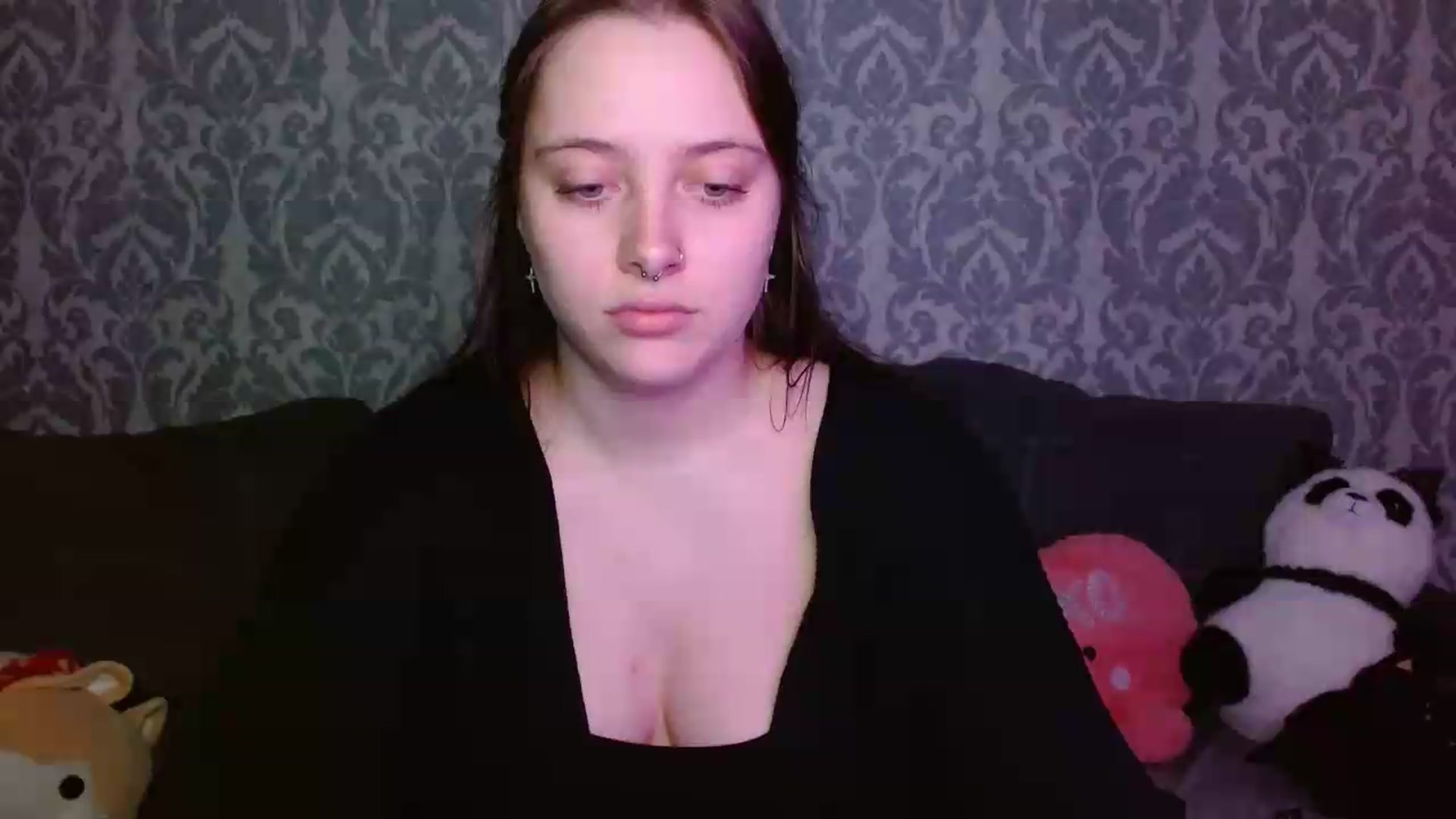 Gallery image thumbnail from AmyWard's myfreecams stream on, 05/31/2026, 16:42 image 16 of 20