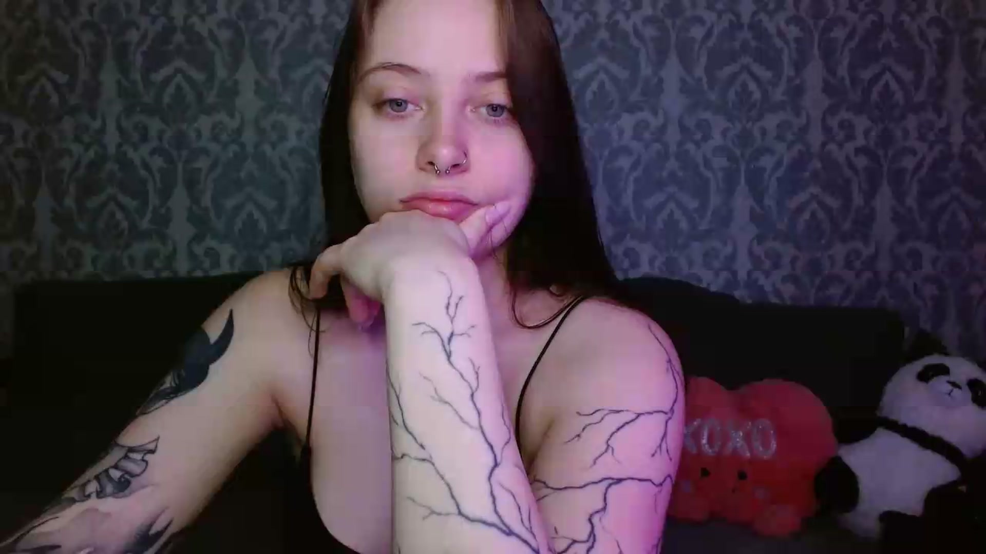 Gallery image thumbnail from AmyWard's myfreecams stream on, 06/01/2026, 09:30 image 9 of 20