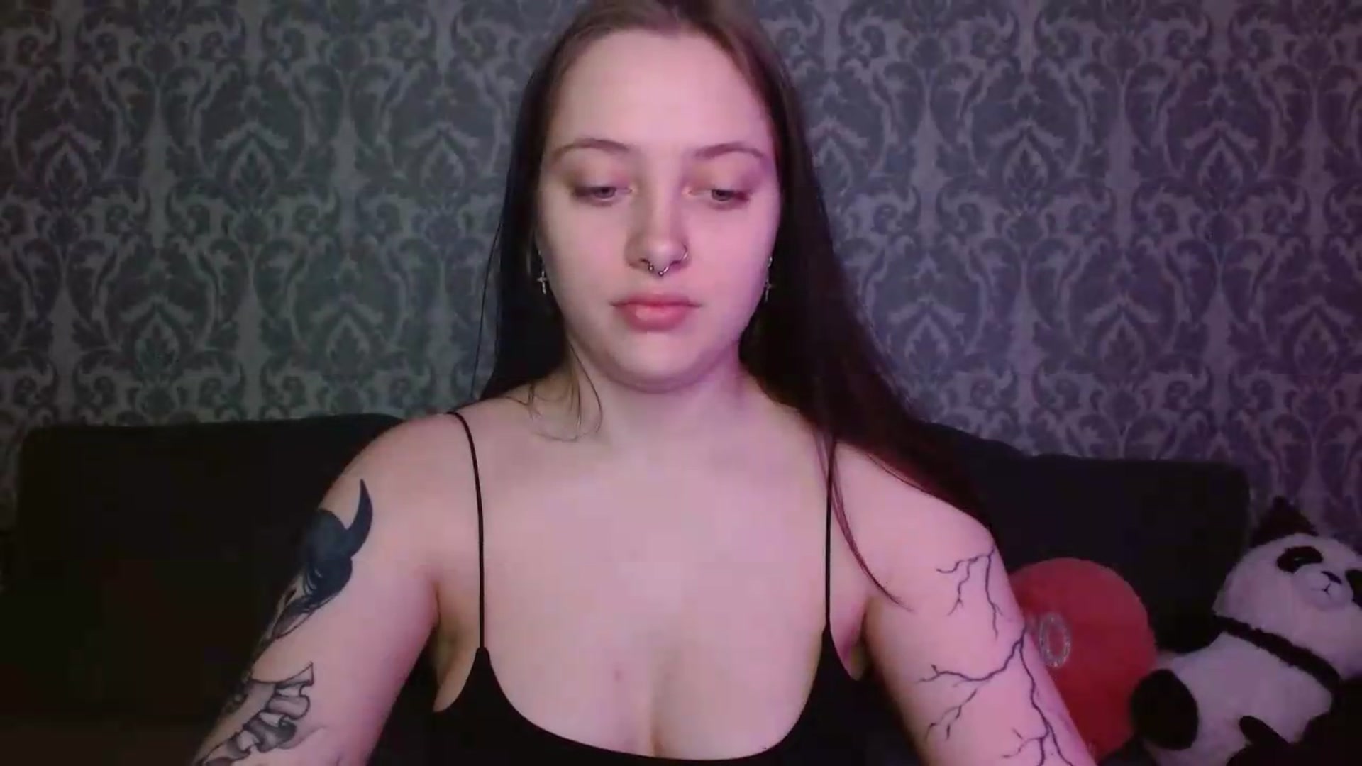 Gallery image thumbnail from AmyWard's myfreecams stream on, 06/01/2026, 10:07 image 3 of 20