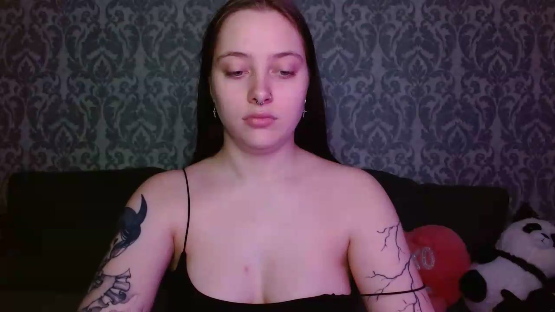 Gallery image thumbnail from AmyWard's myfreecams stream on, 06/01/2026, 11:18 image 12 of 20