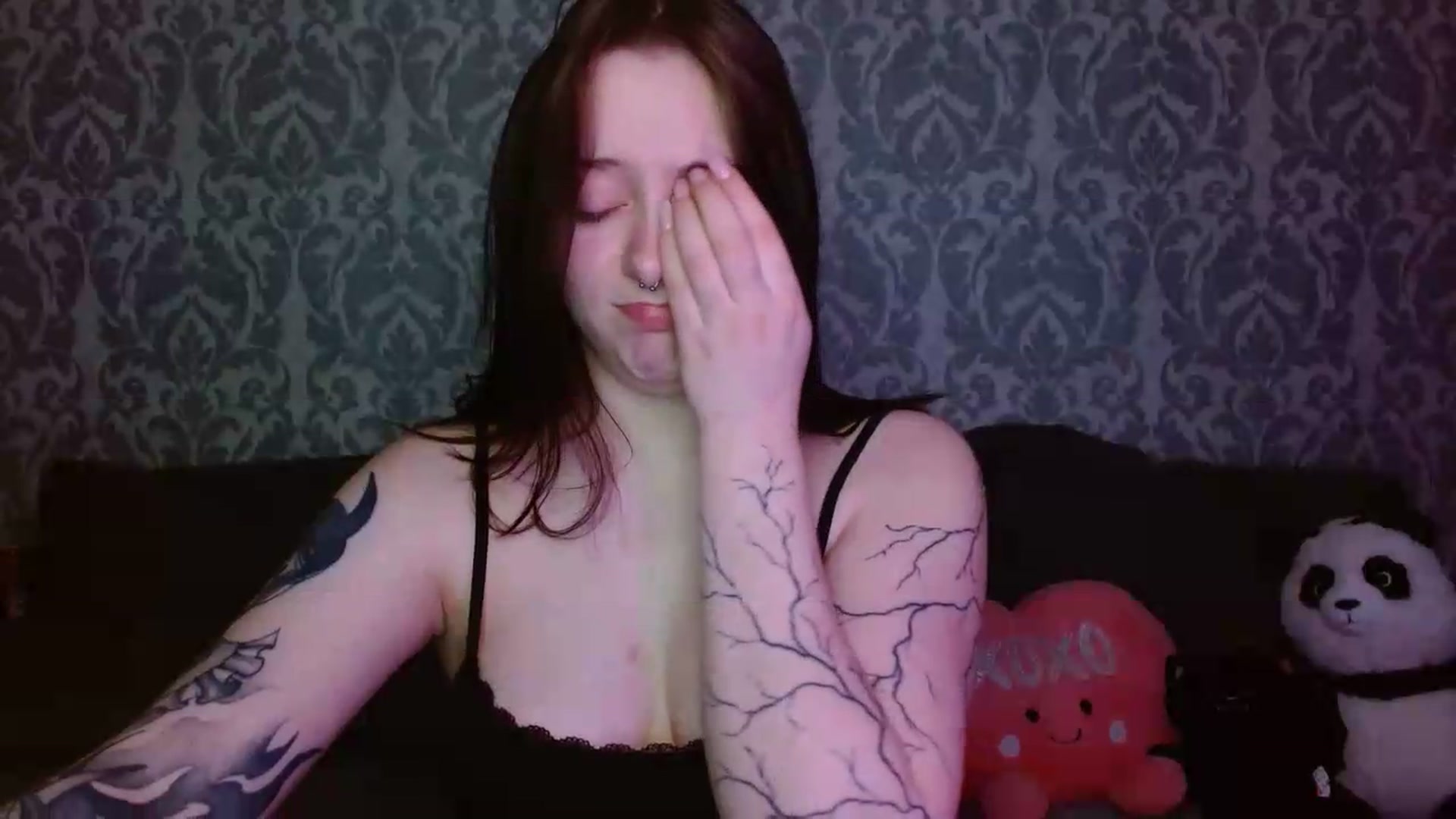 Gallery image thumbnail from AmyWard's myfreecams stream on, 06/02/2026, 11:13 image 6 of 20
