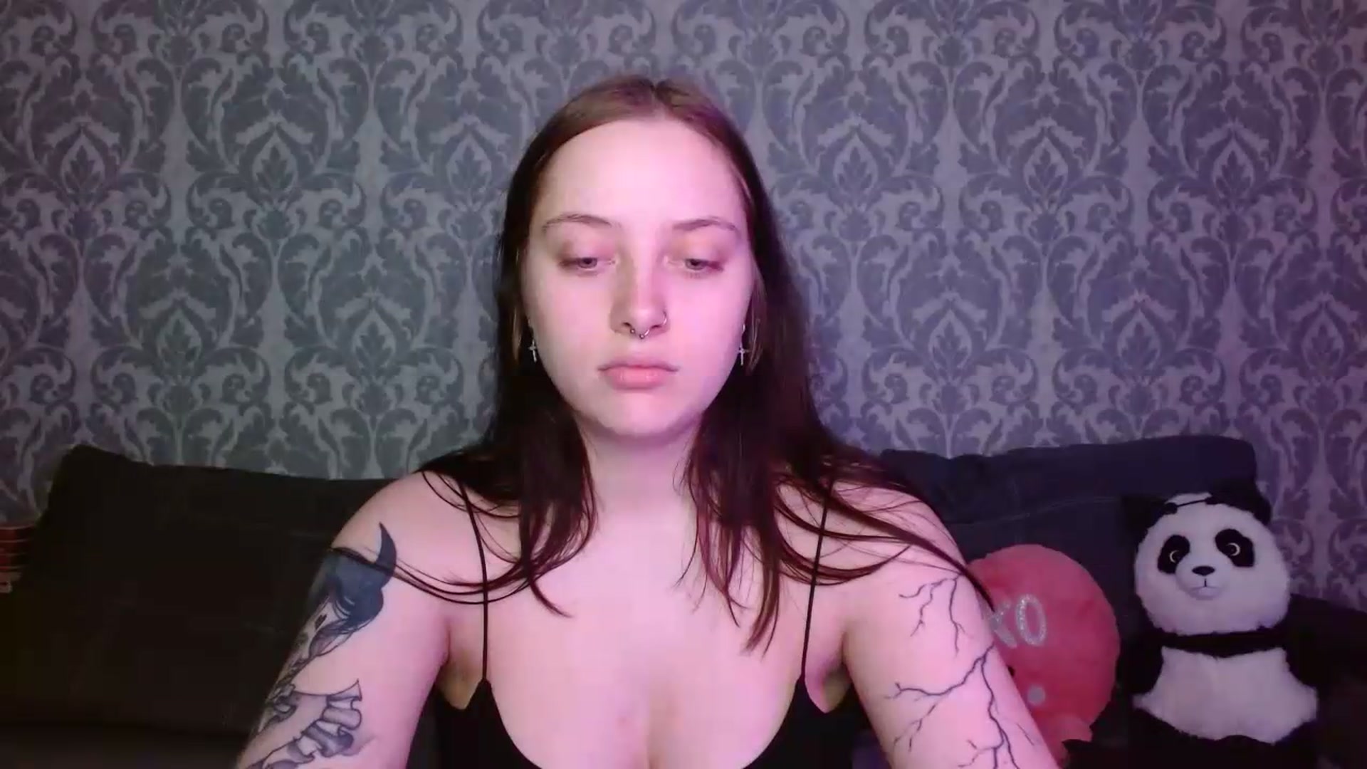 Gallery image thumbnail from AmyWard's myfreecams stream on, 06/06/2026, 14:52 image 15 of 20